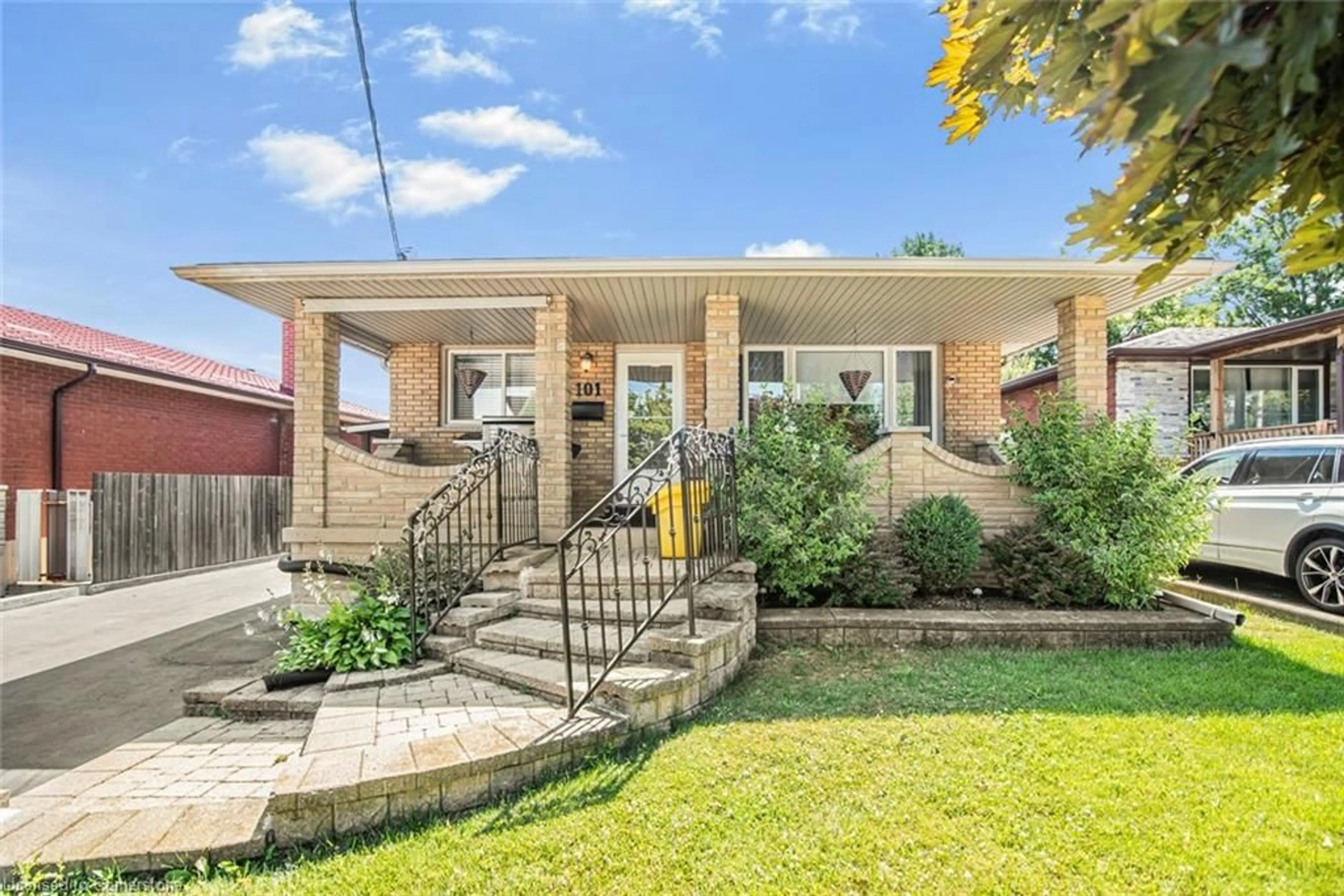 Unknown for 101 Victor Blvd, Hamilton Ontario L9A 2V3