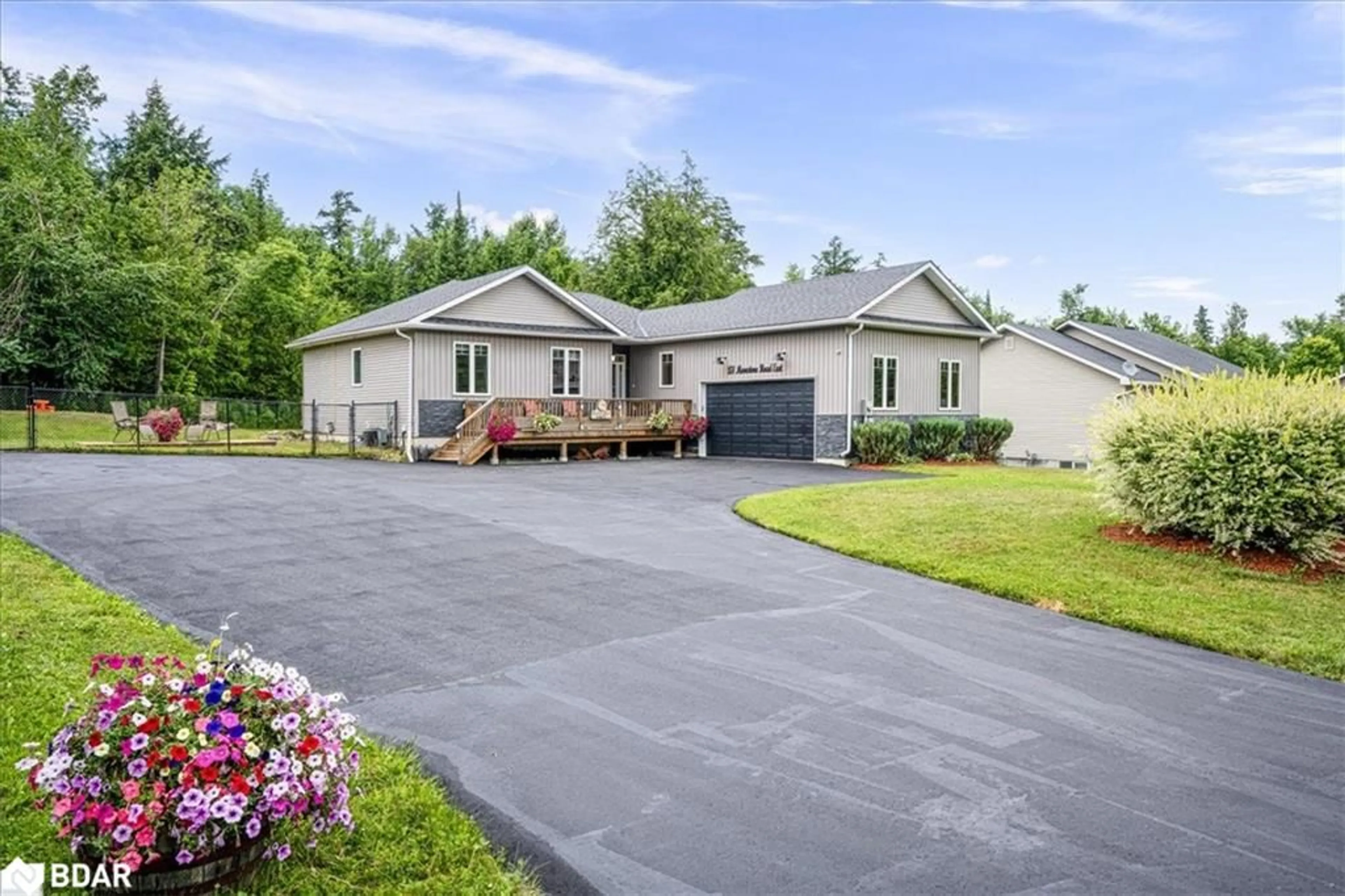 Unknown for 158 Moonstone Road East Dr, Moonstone Ontario L0K 1N0
