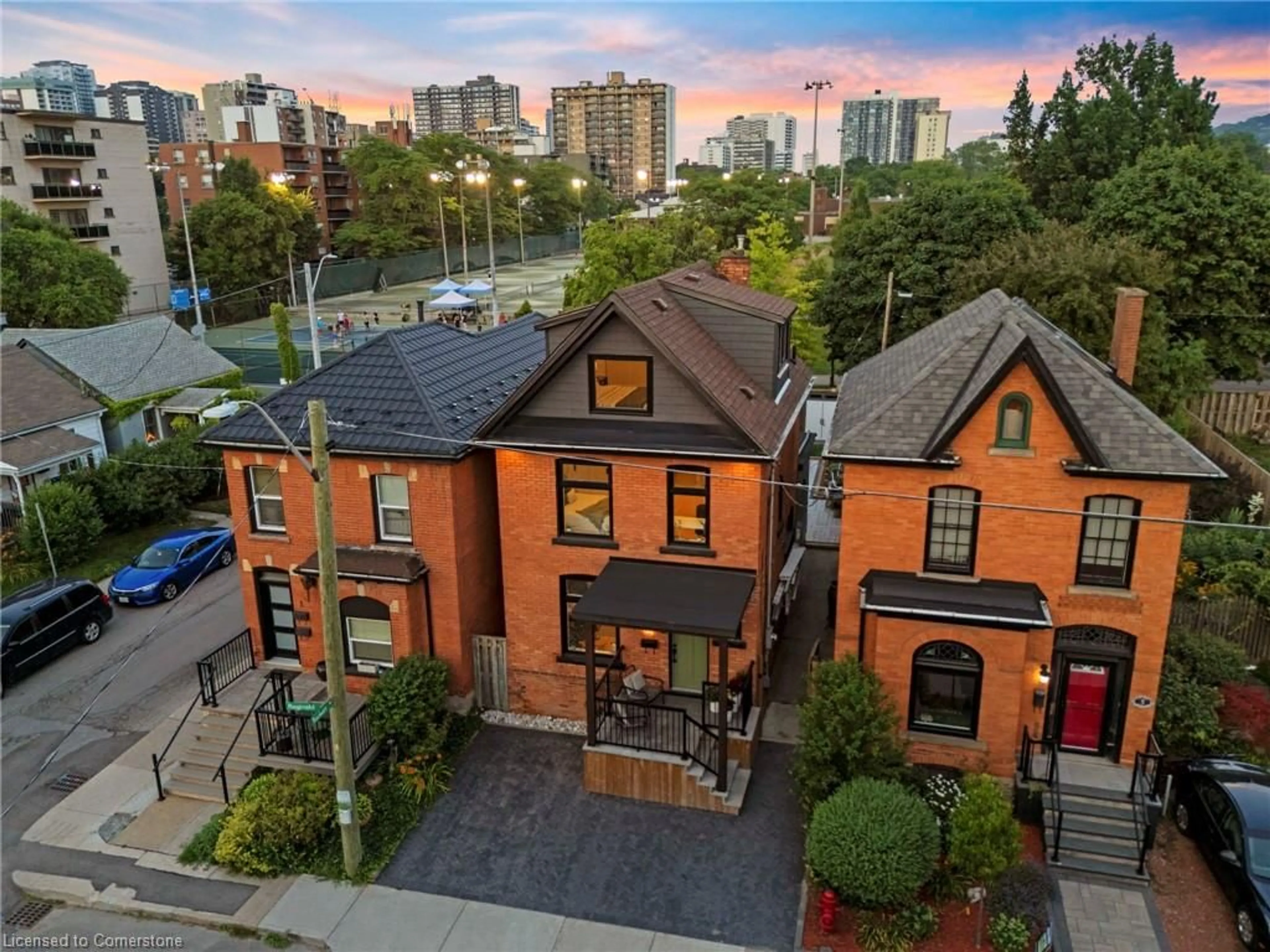 A pic from outside/outdoor area/front of a property/back of a property/a pic from drone, city buildings view from balcony for 3 Reginald St, Hamilton Ontario L8P 3X8
