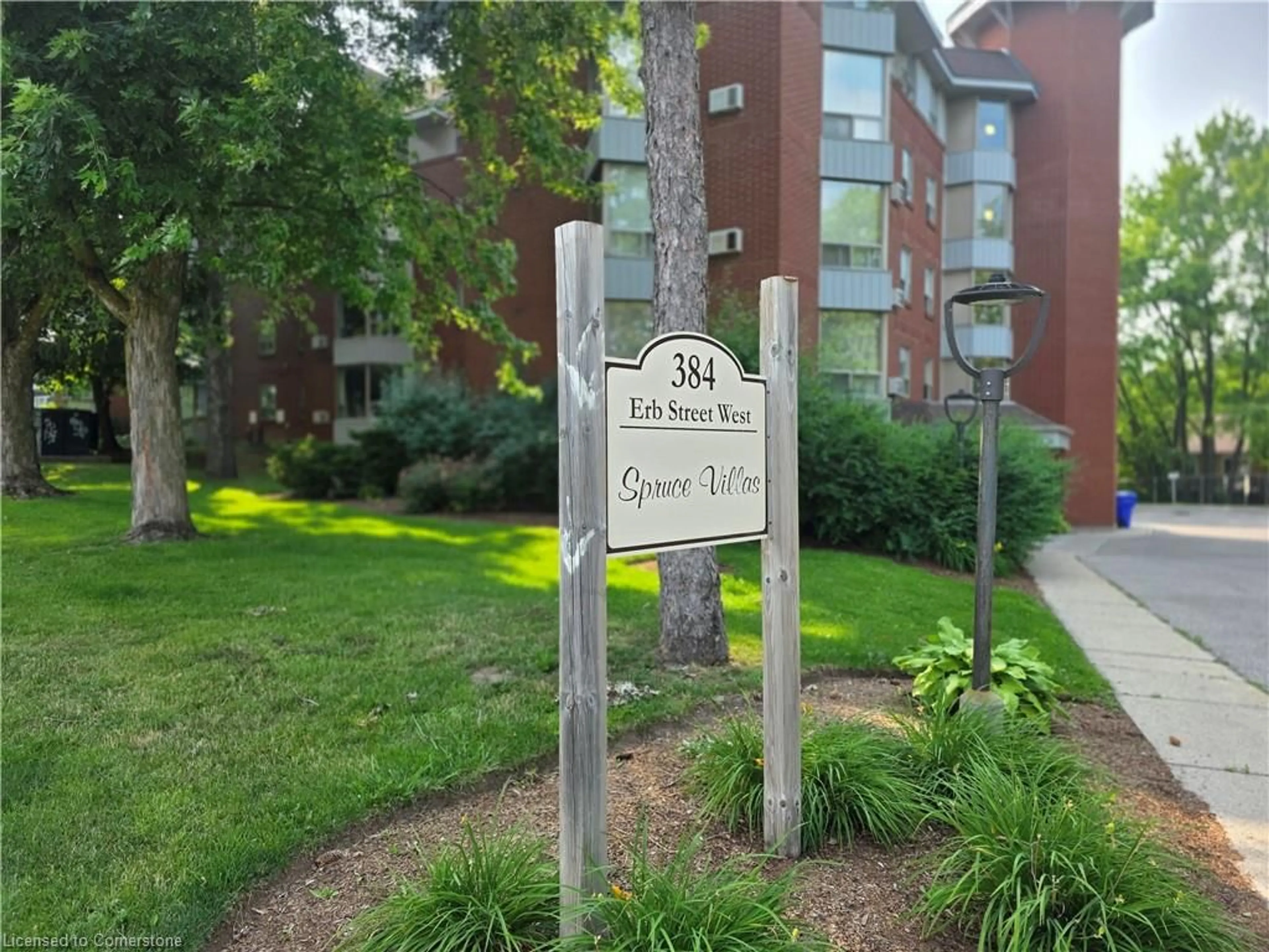 Unknown for 384 Erb St #102, Waterloo Ontario N2L 1W6