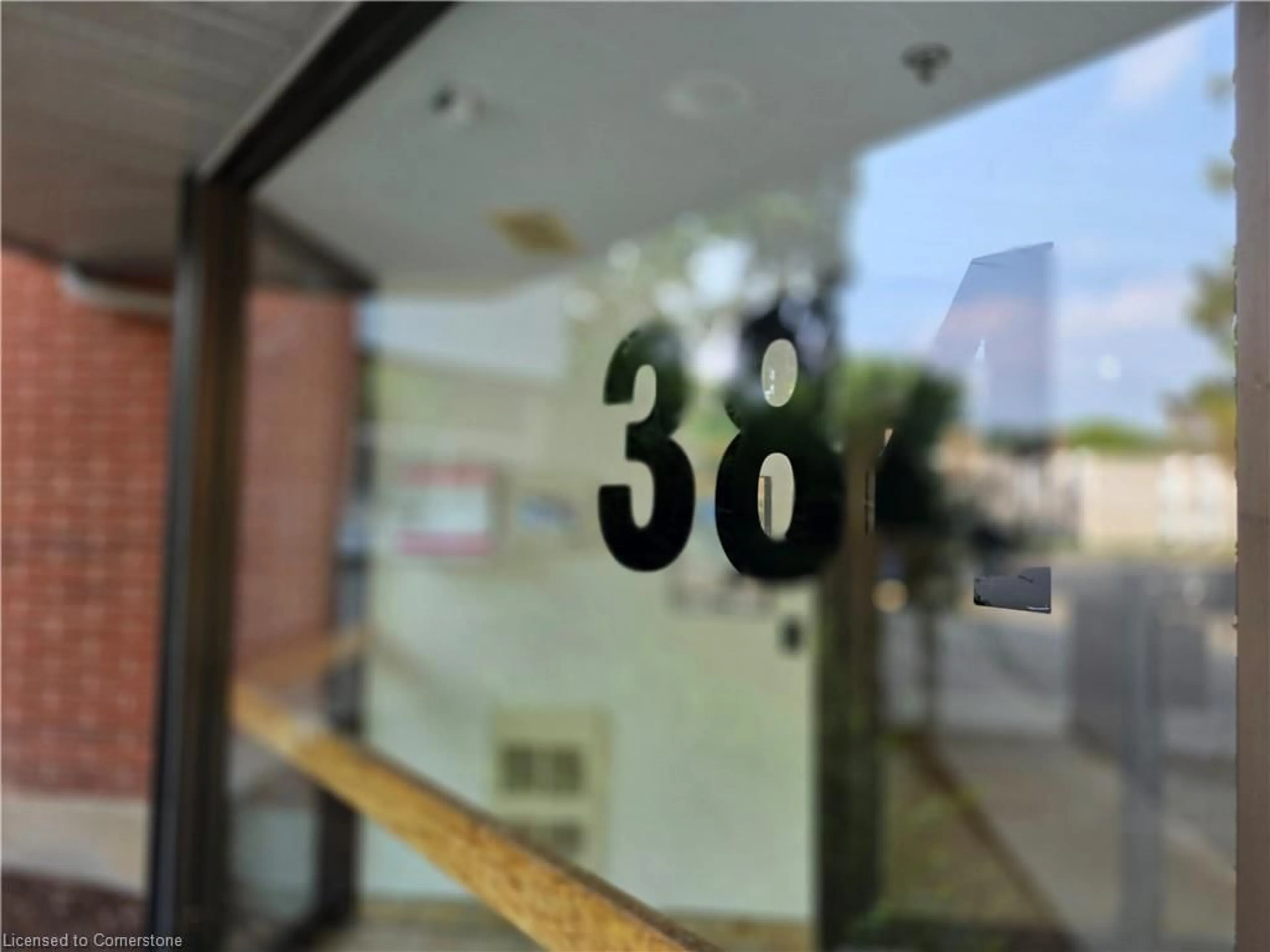 Unknown for 384 Erb St #102, Waterloo Ontario N2L 1W6