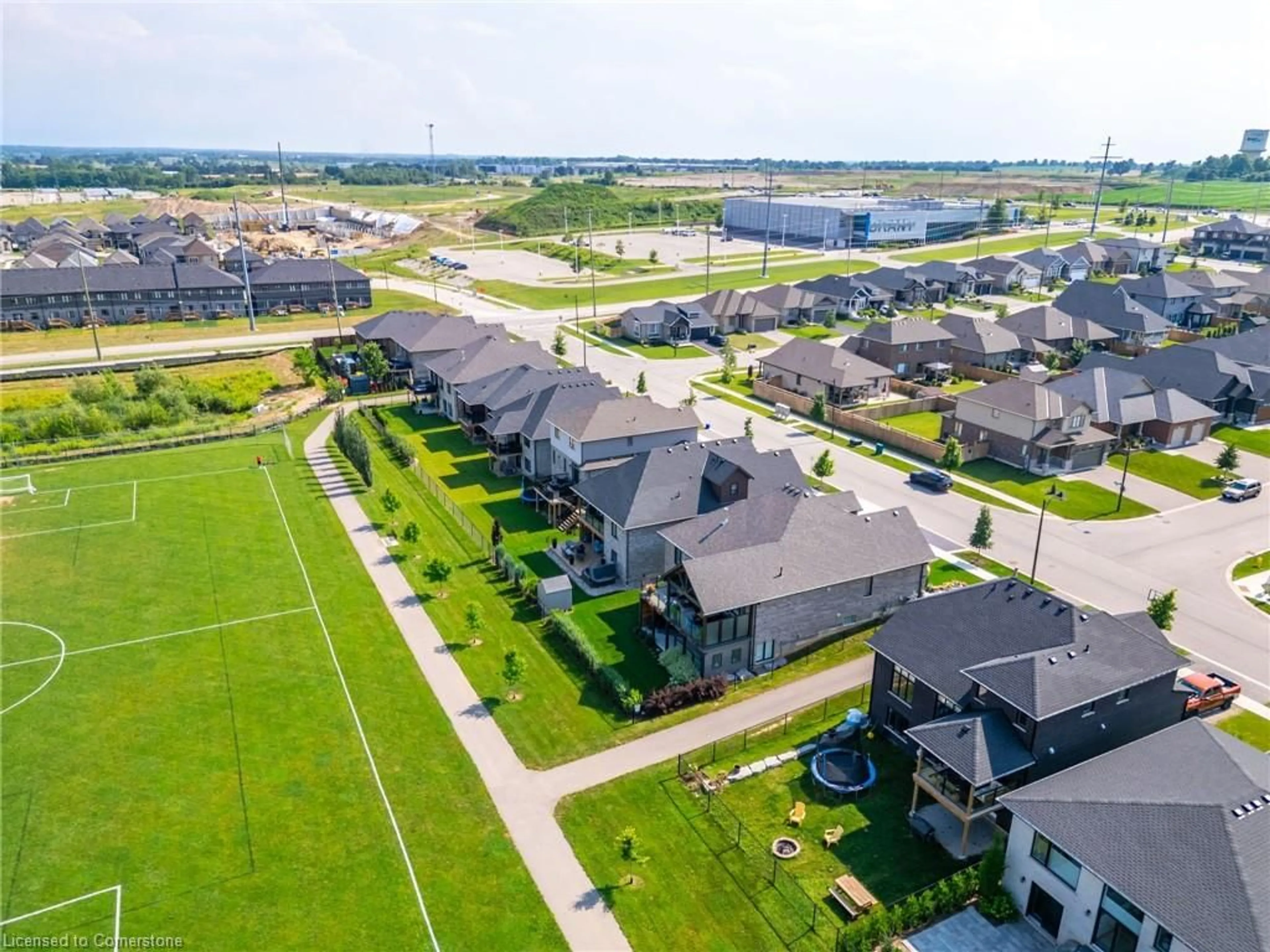 A pic from outside/outdoor area/front of a property/back of a property/a pic from drone, street for 16 Whiting Dr, Paris Ontario N3L 0B2