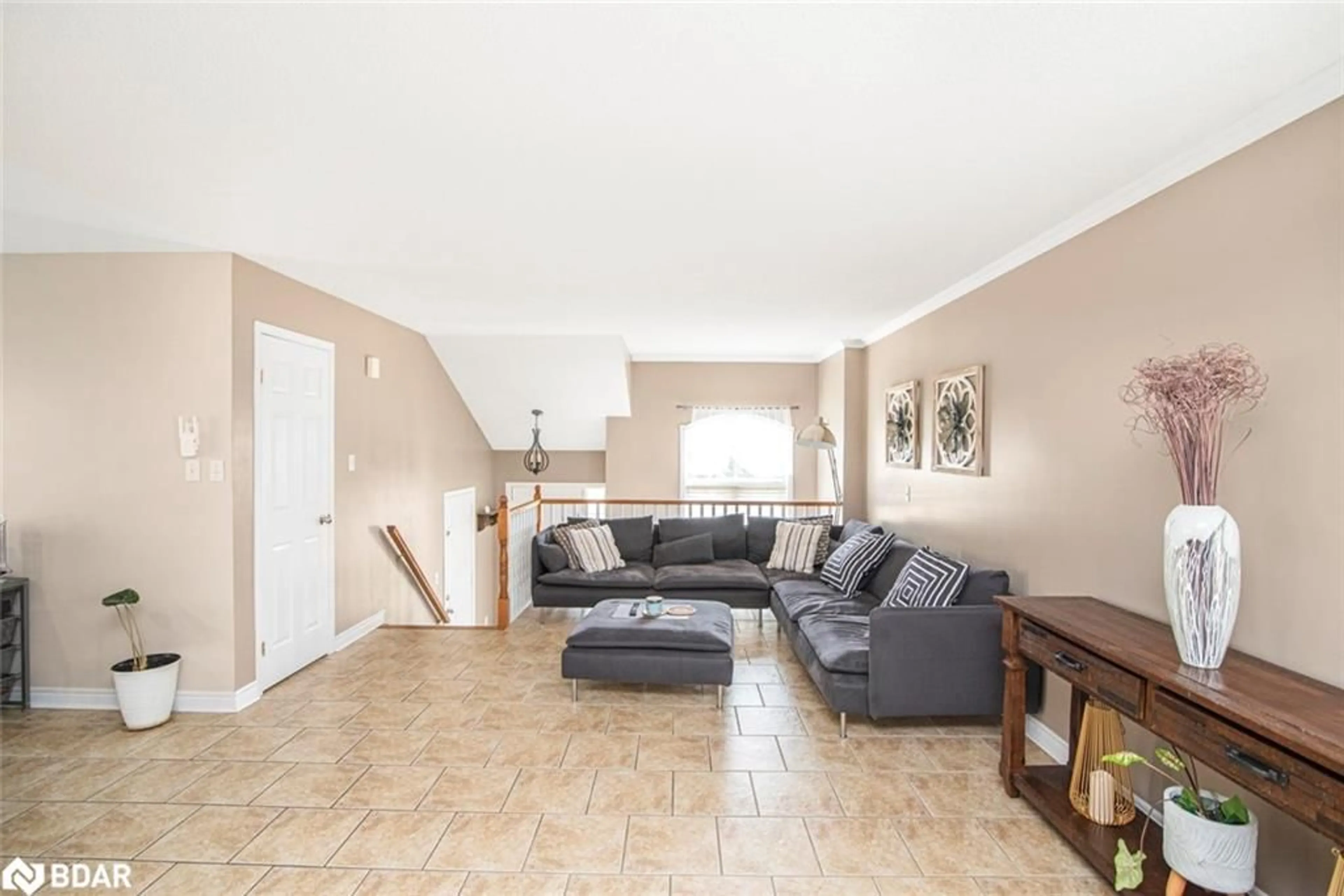 Living room with furniture, unknown for 360 White Sands Dr, London Ontario N6M 1J1