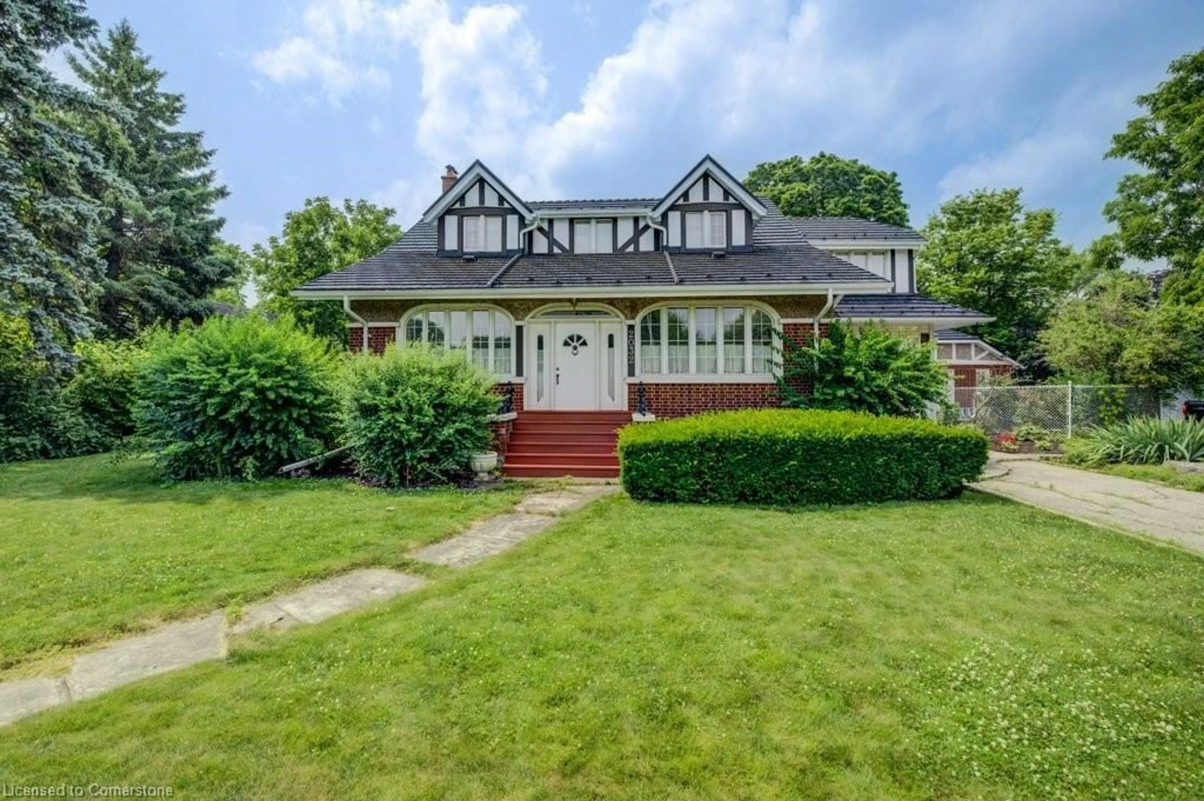 Unknown for 2032 Coronation Ave, Cambridge Ontario N3H 3S5