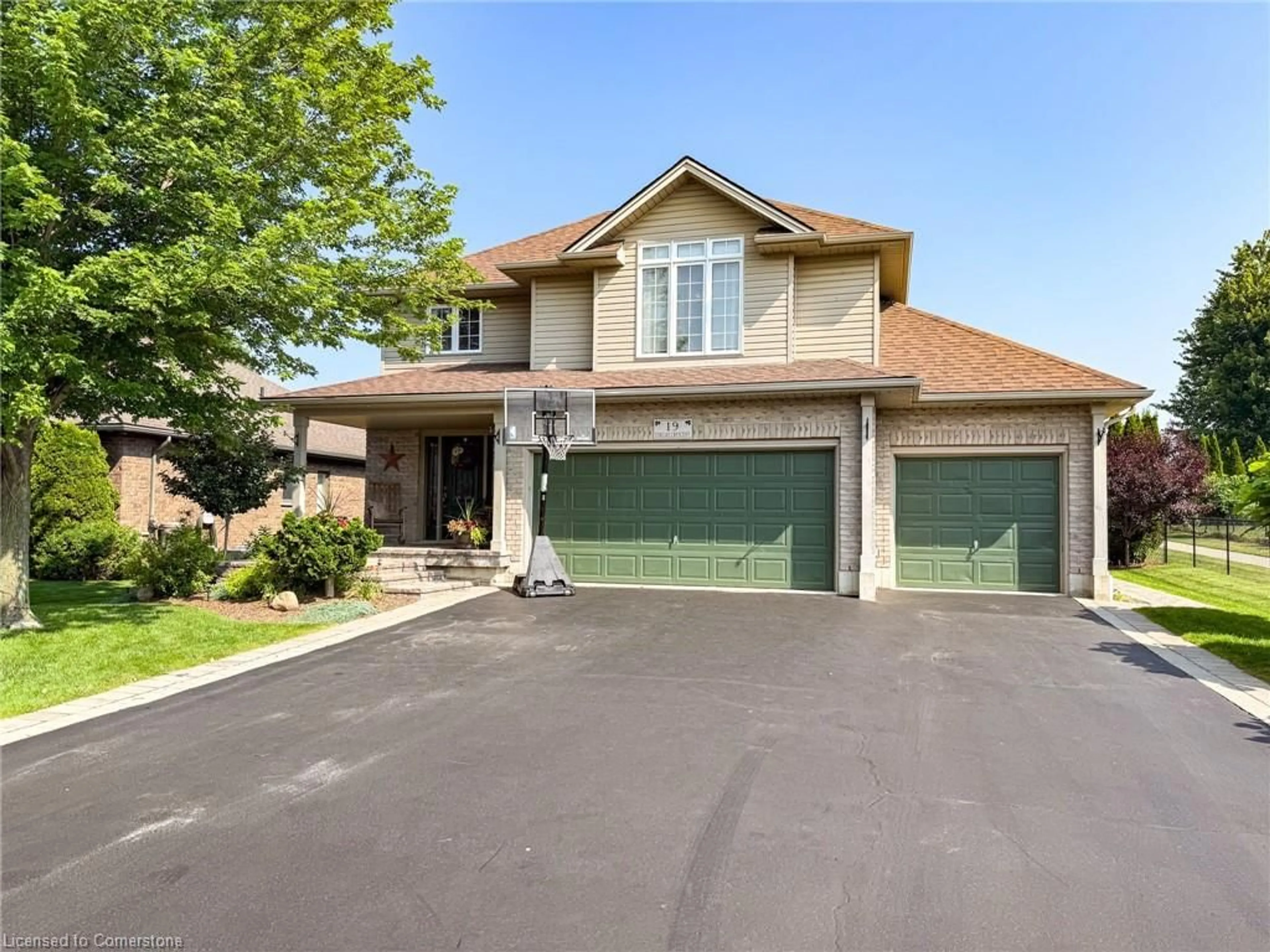 Home with brick exterior material, street for 19 Coulas Cres, Waterford Ontario N0E 1Y0