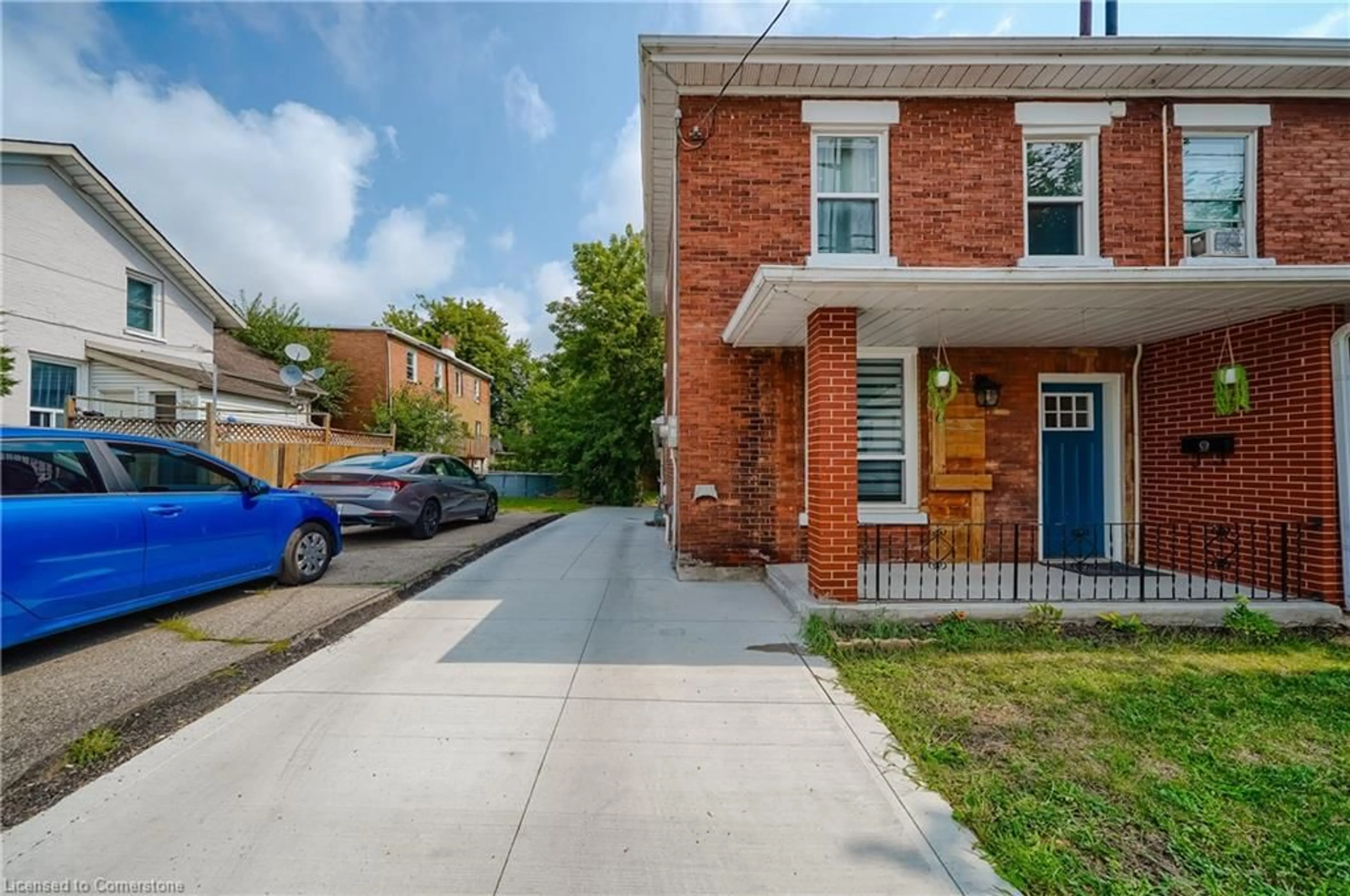 Home with brick exterior material, street for 36 Kerr St, Cambridge Ontario N1R 4A3