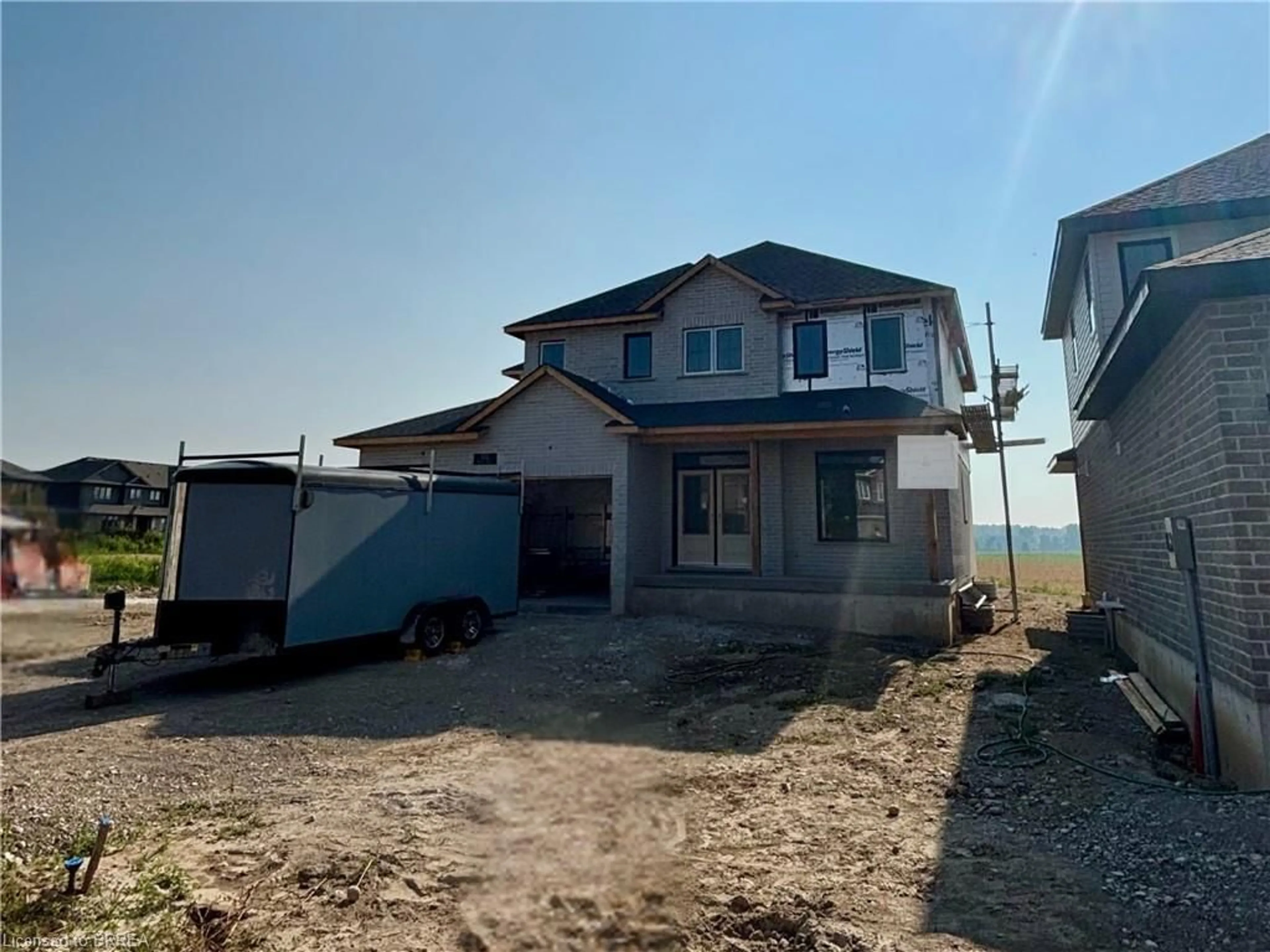Unknown for 102 Oak Ave, Paris Ontario N3L 0J6