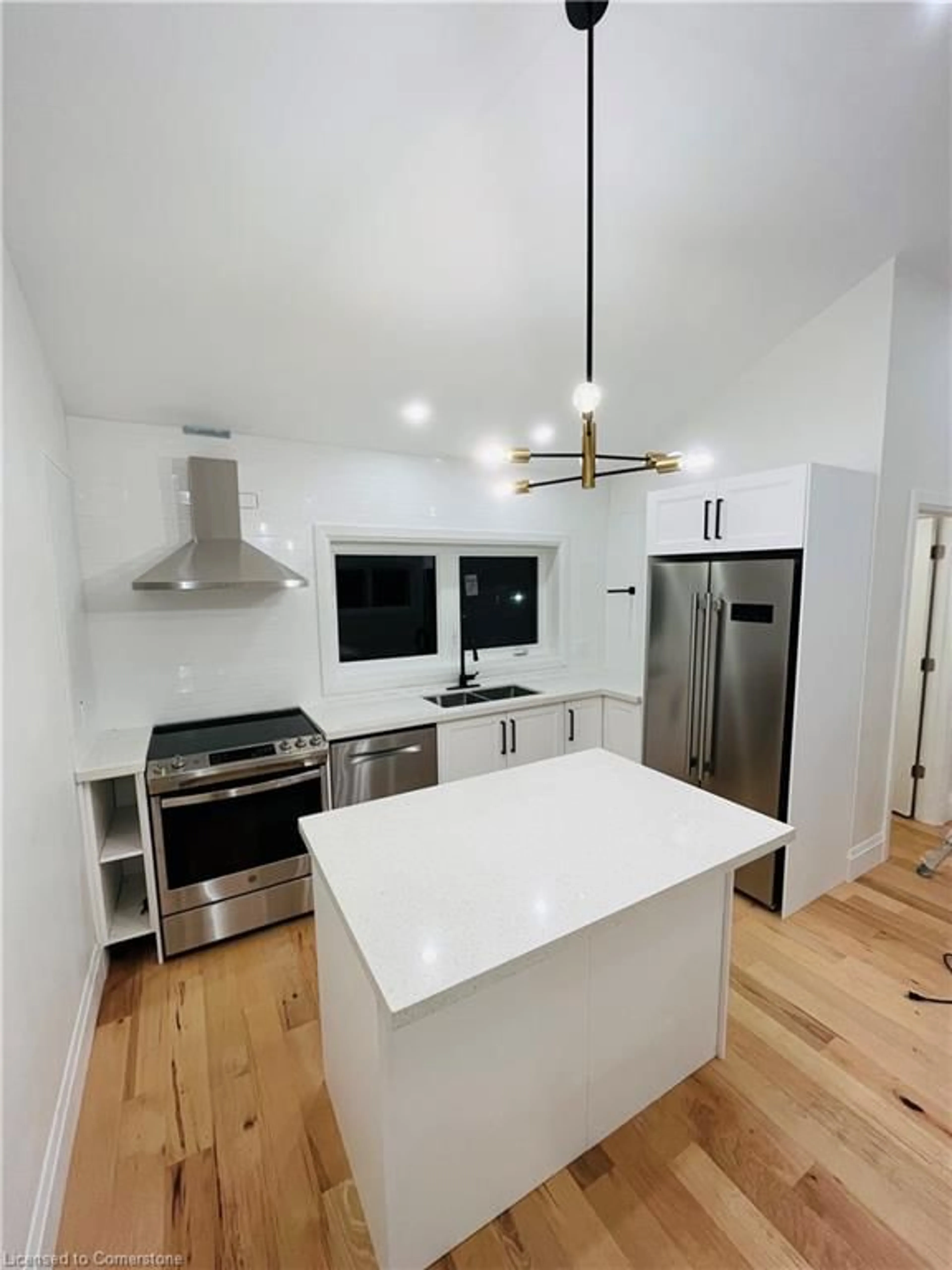 Open concept kitchen, unknown for 44 Theresa St, Kitchener Ontario N2G 1M1