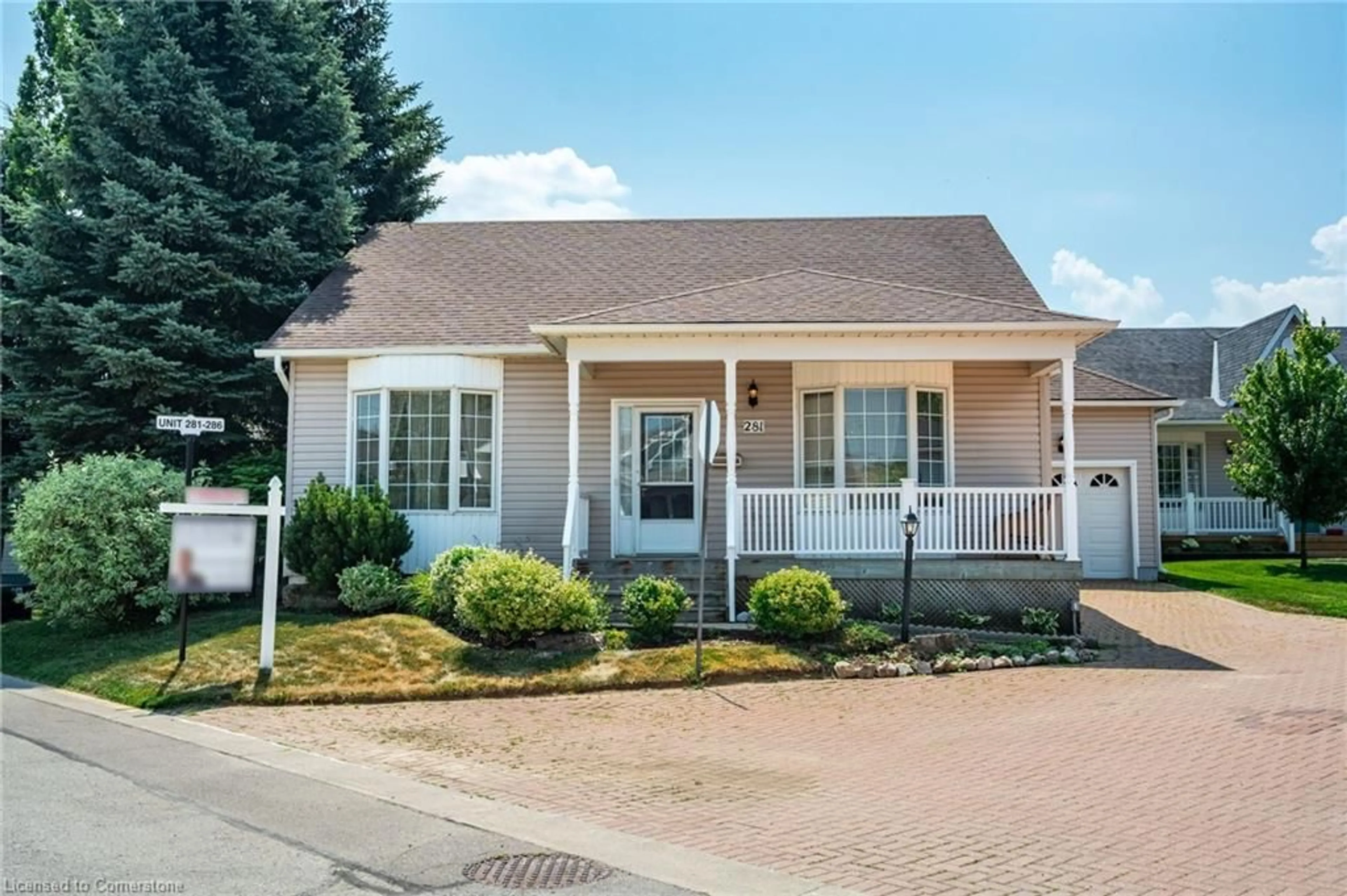 Home with vinyl exterior material, street for 281 Silverbirch Blvd #19, Mount Hope Ontario L0R 1W0