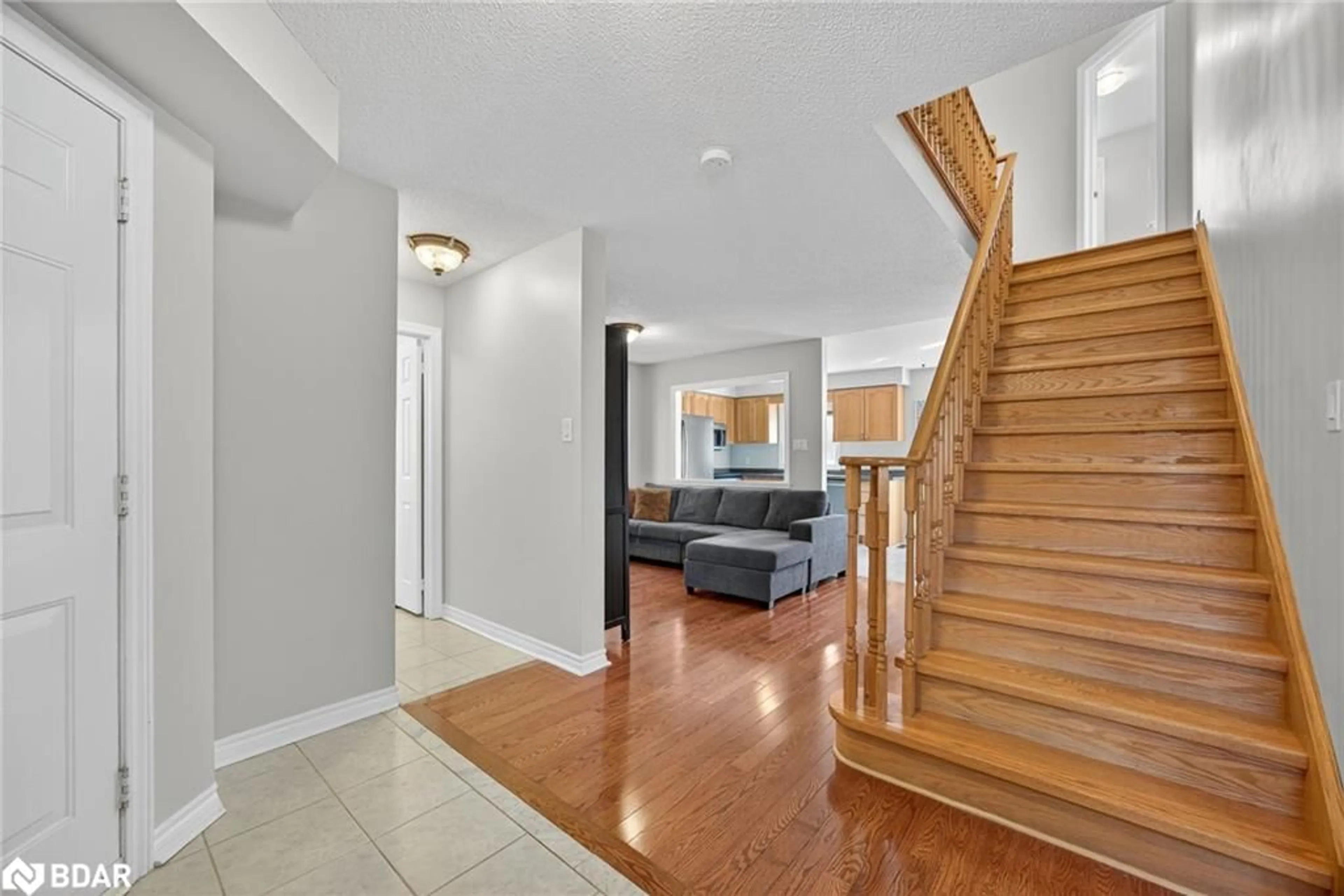 Unknown for 115 Birchwood Dr, Barrie Ontario L4M 6X4