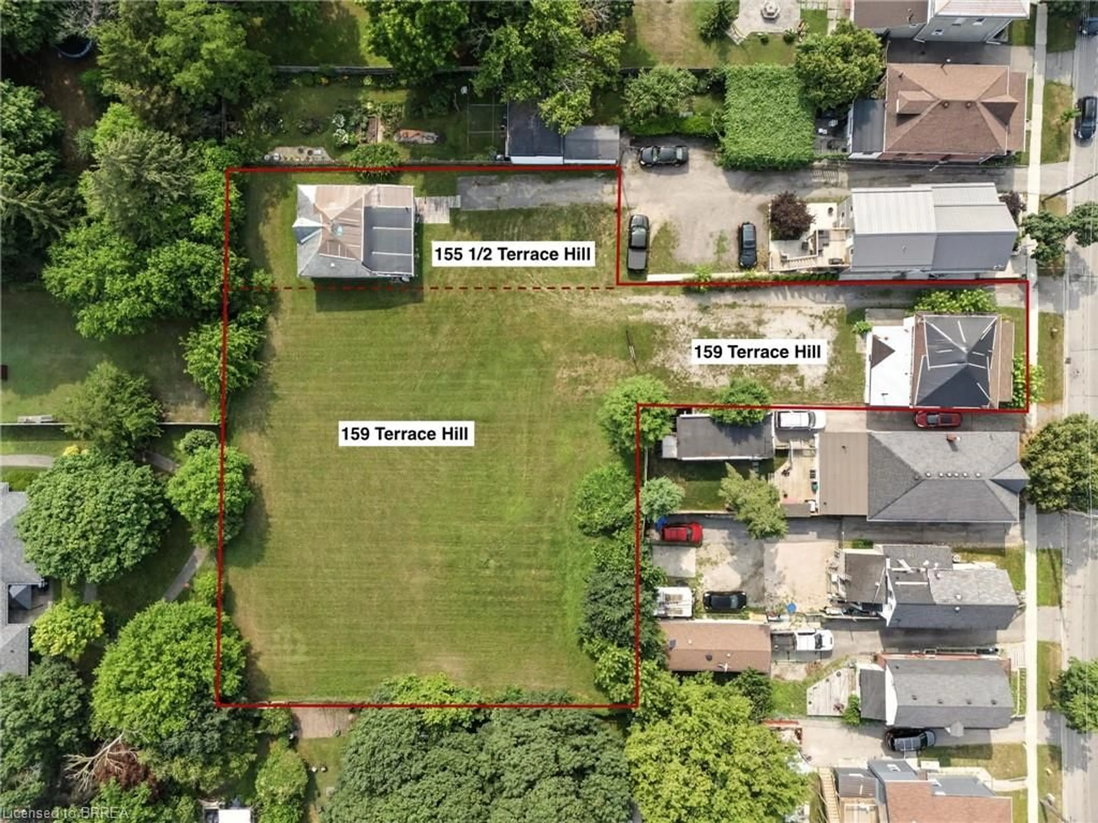 A pic from outside/outdoor area/front of a property/back of a property/a pic from drone, street for 159 Terrace Hill St, Brantford Ontario N3R 1G5