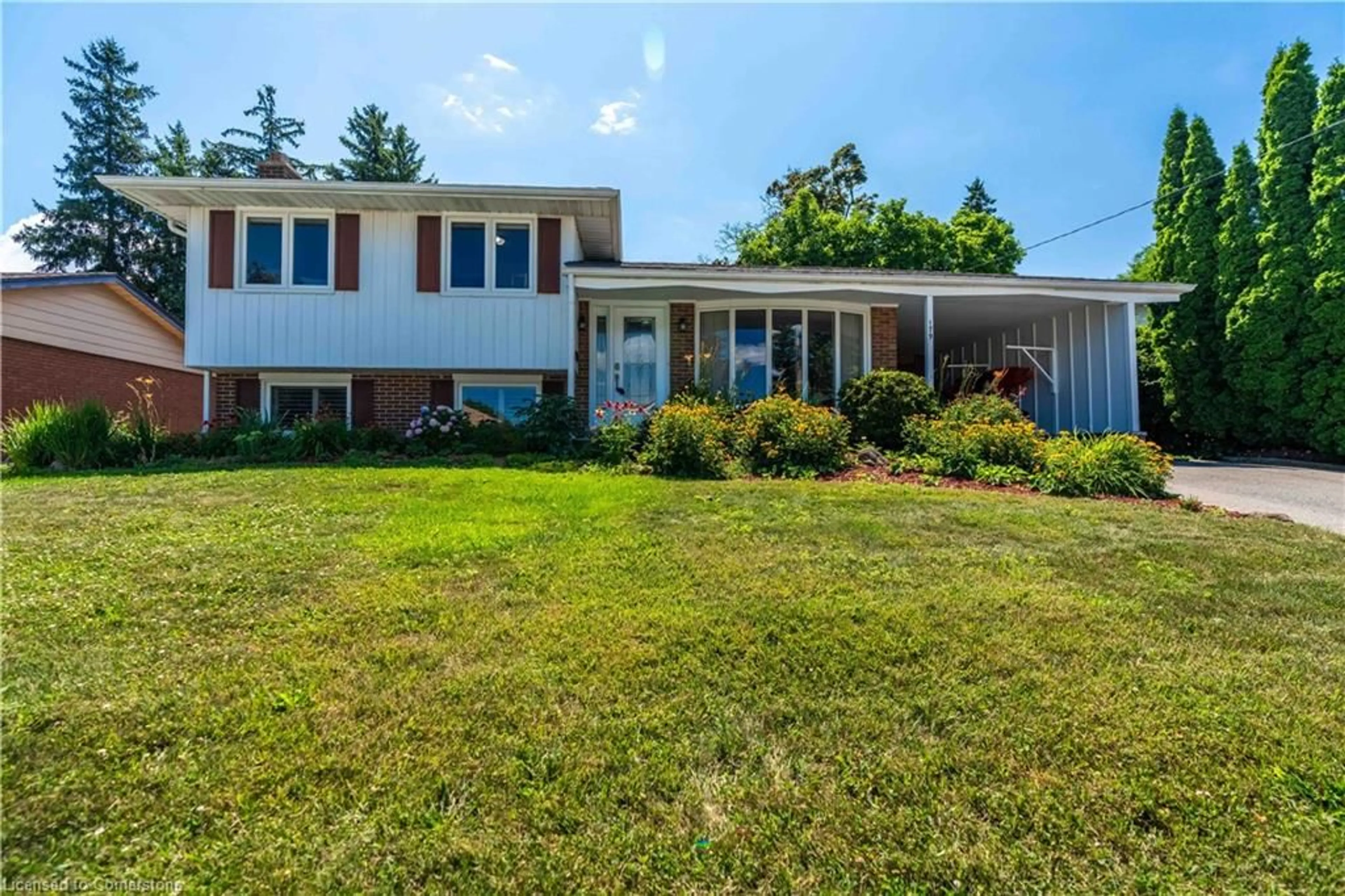 Home with vinyl exterior material, street for 179 Buckingham Dr, Hamilton Ontario L9C 2G9