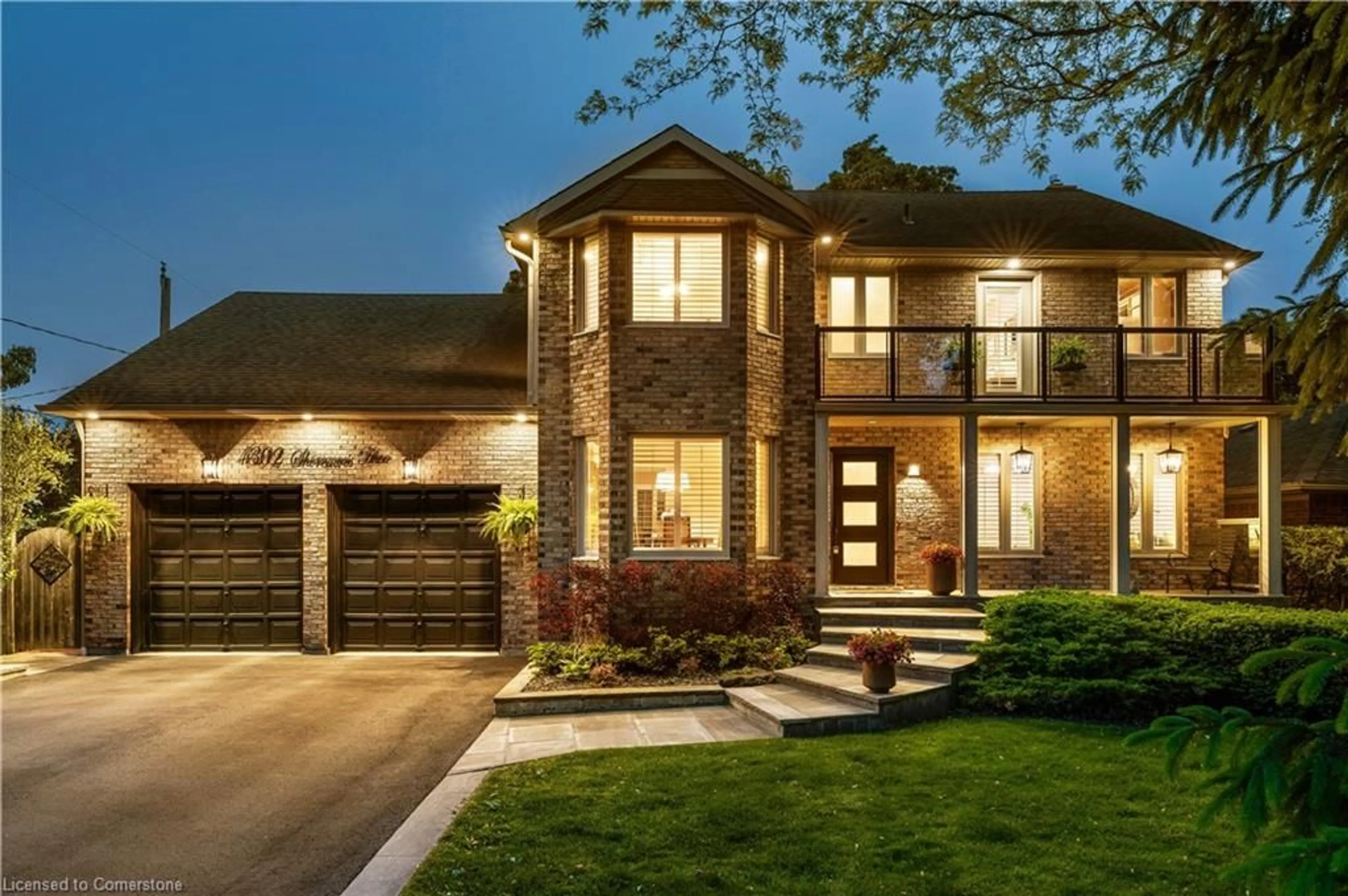 Home with brick exterior material, street for 4302 Shoreacres Pl, Burlington Ontario L7L 5N1