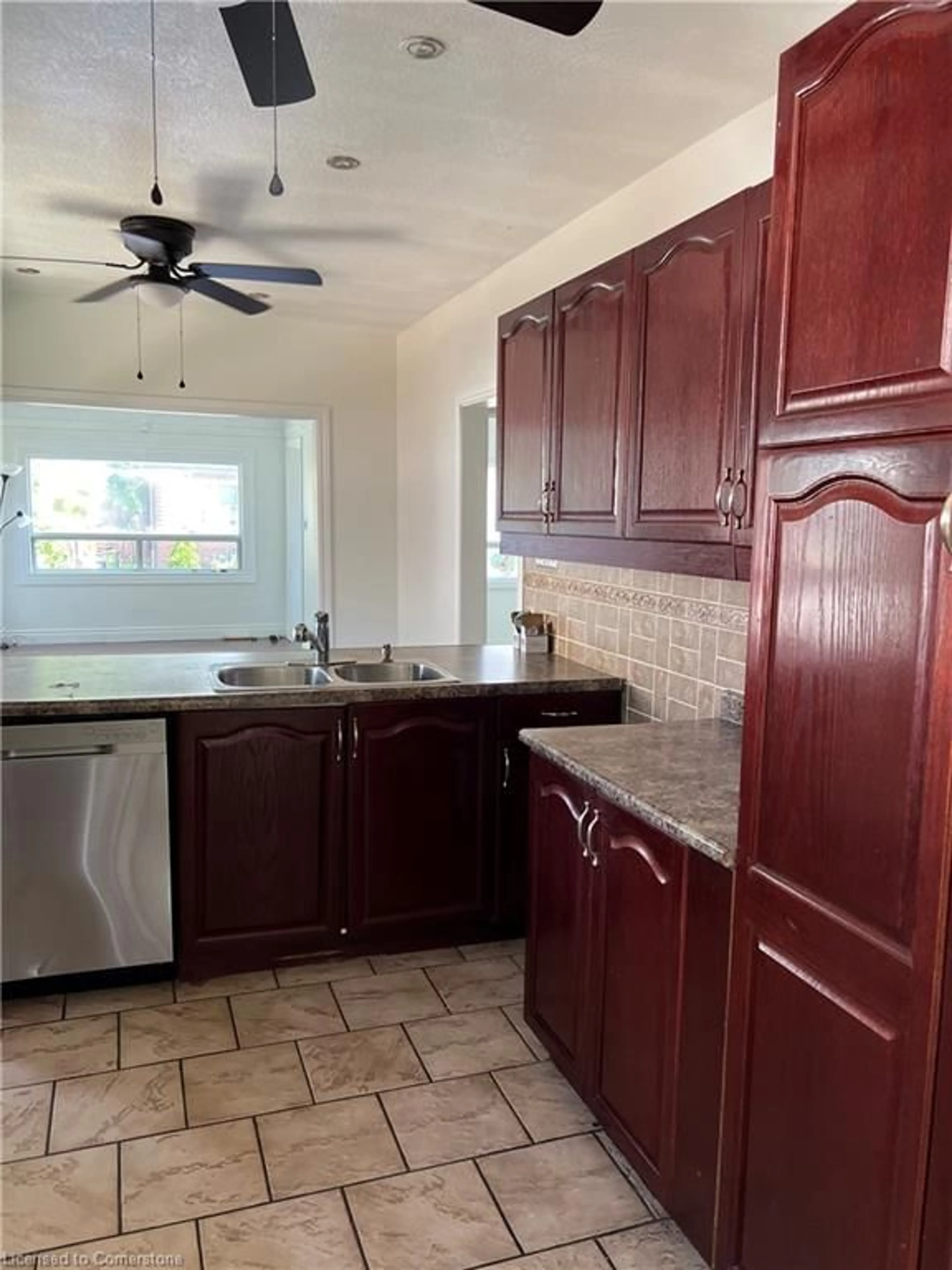 Standard kitchen, ceramic/tile floor for 153 Fairfield Ave, Hamilton Ontario L8H 5H3