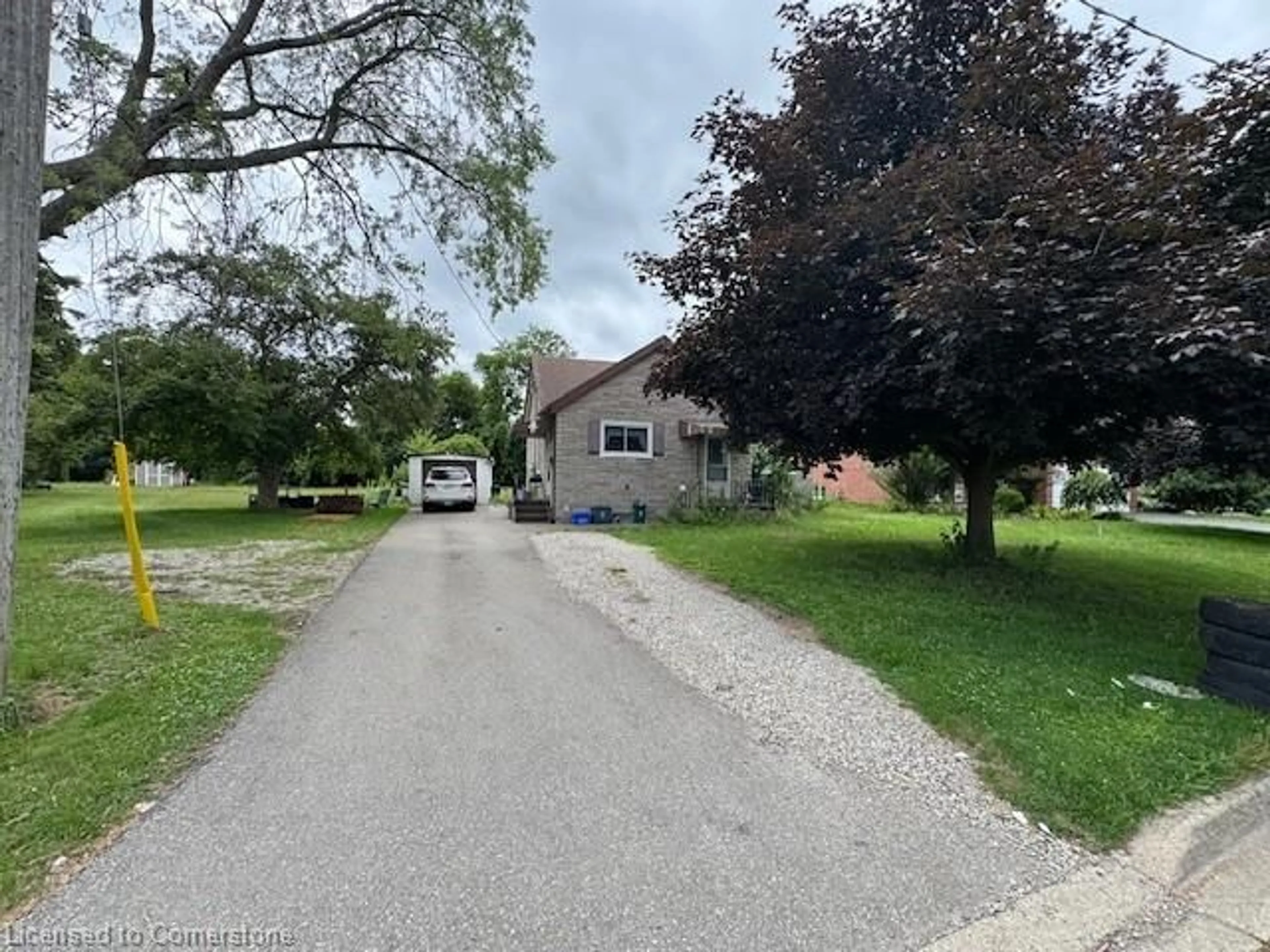 A pic from outside/outdoor area/front of a property/back of a property/a pic from drone, street for 9 Liberty Dr, Cambridge Ontario N1R 5N4