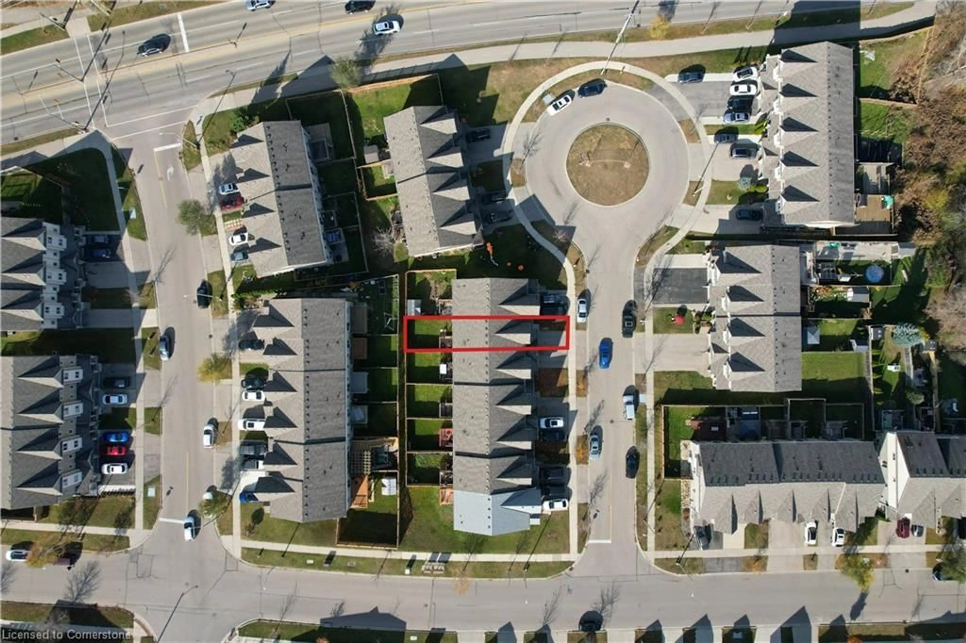 A pic from outside/outdoor area/front of a property/back of a property/a pic from drone, street for 511 Northbrook Pl, Kitchener Ontario N2R 0A3