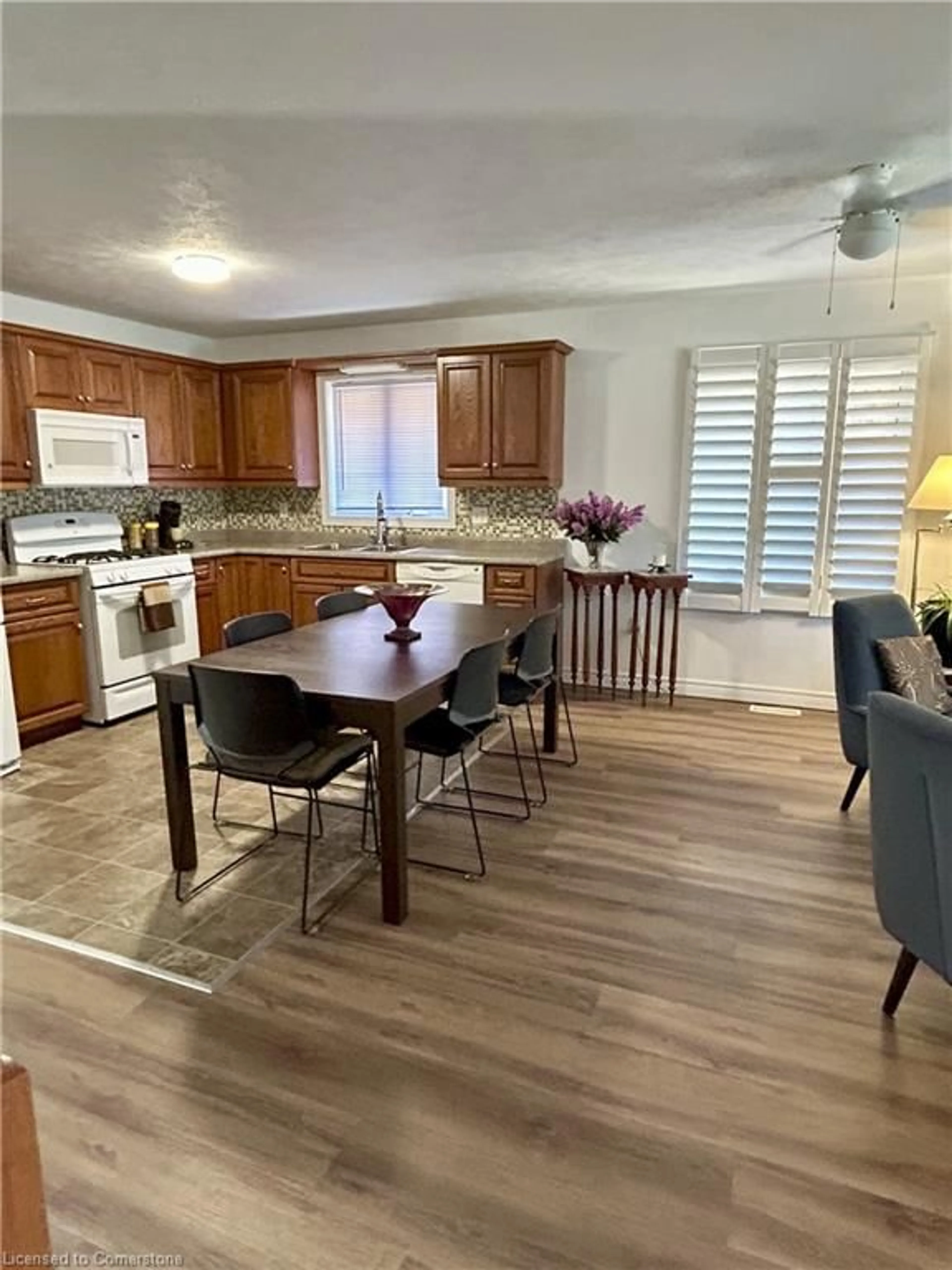 Open concept kitchen, wood/laminate floor for 108 Forest St, Dunnville Ontario N1A 1N8