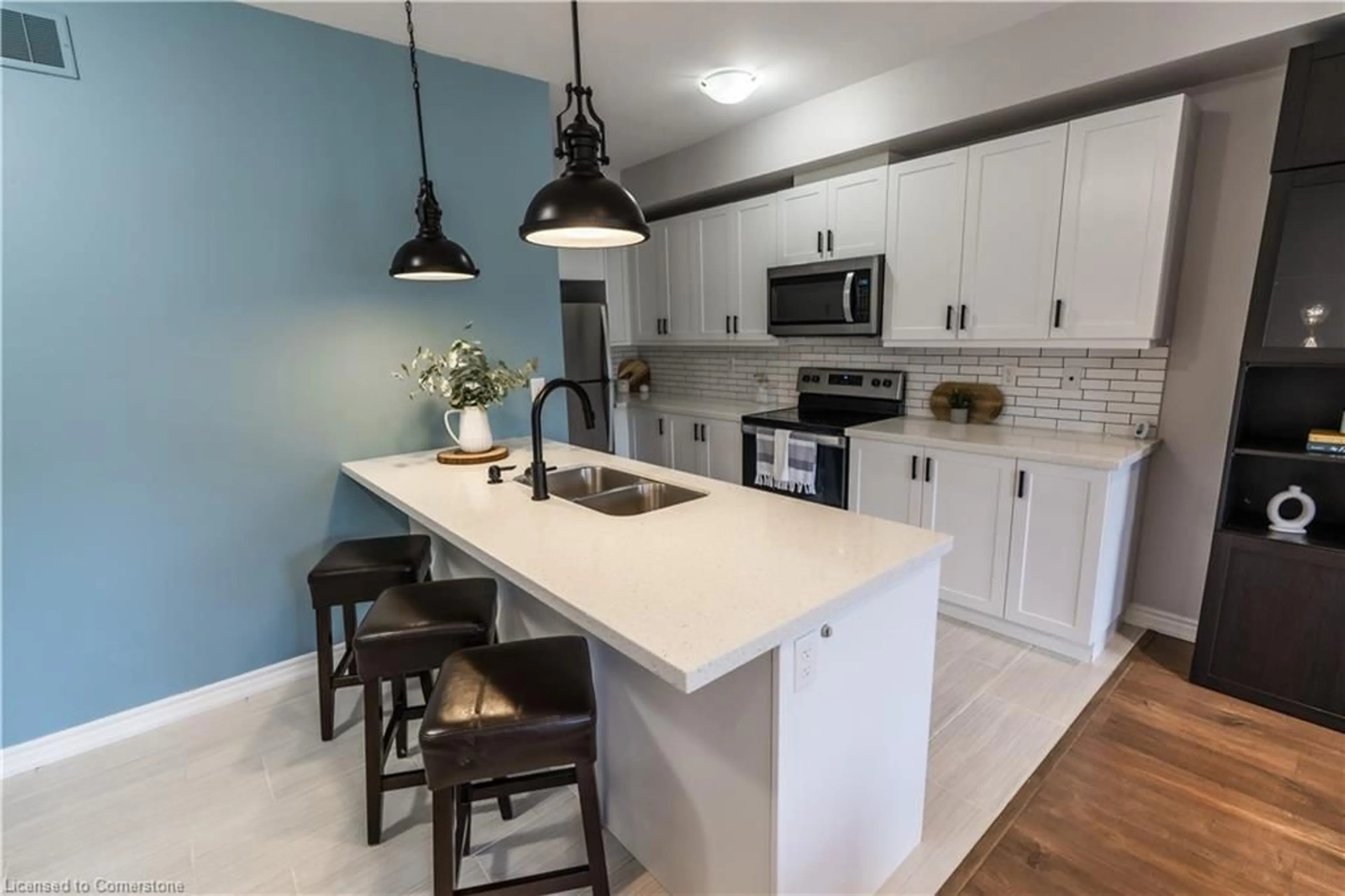 Open concept kitchen, ceramic/tile floor for 403 Westwood Dr #30, Kitchener Ontario N2M 0B5