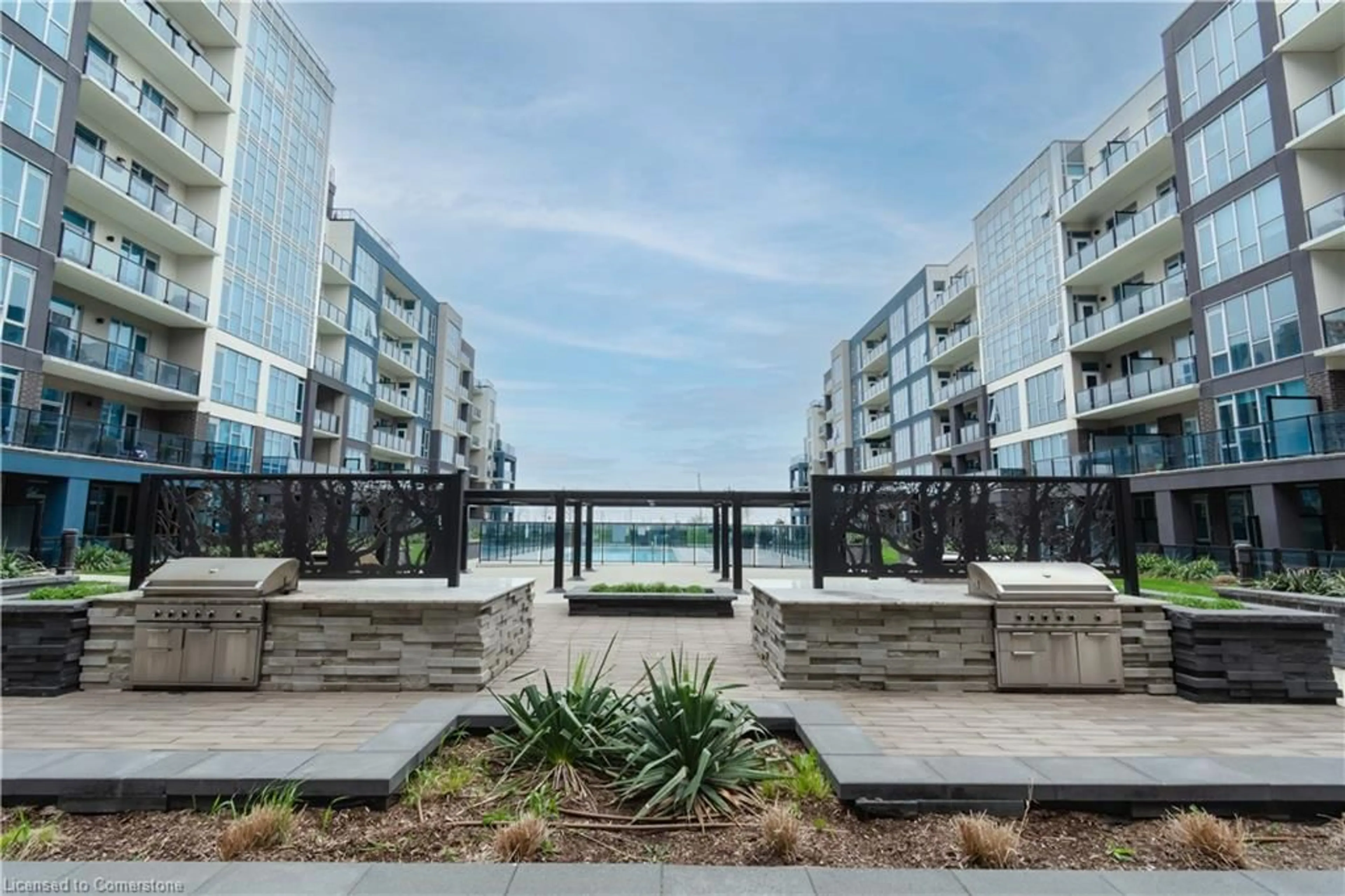 Patio, water/lake/river/ocean view for 16 Concord Pl #609, Grimsby Ontario L3M 0J1