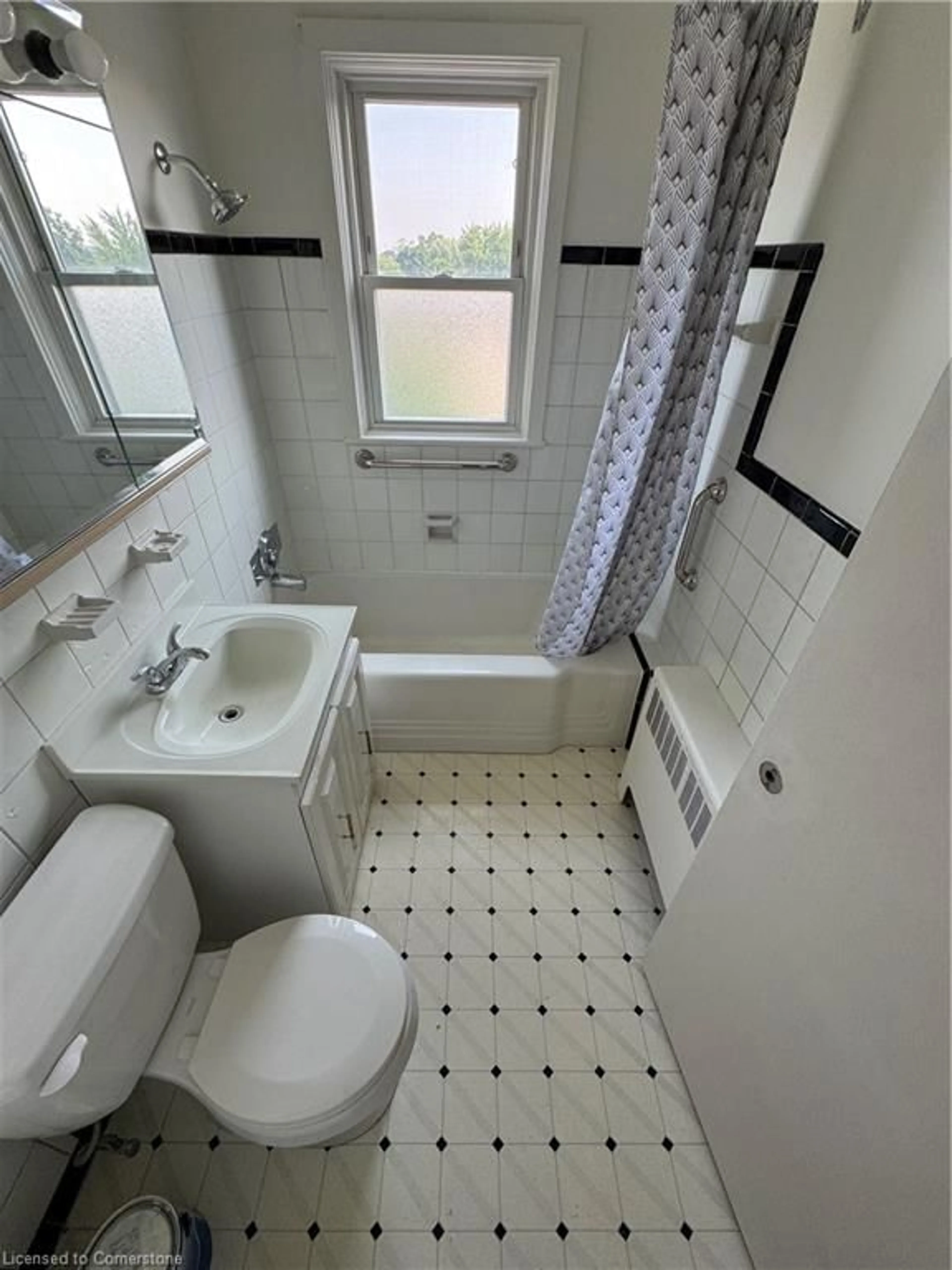 Standard bathroom, ceramic/tile floor for 1755 King St #11, Hamilton Ontario L8K 1V6