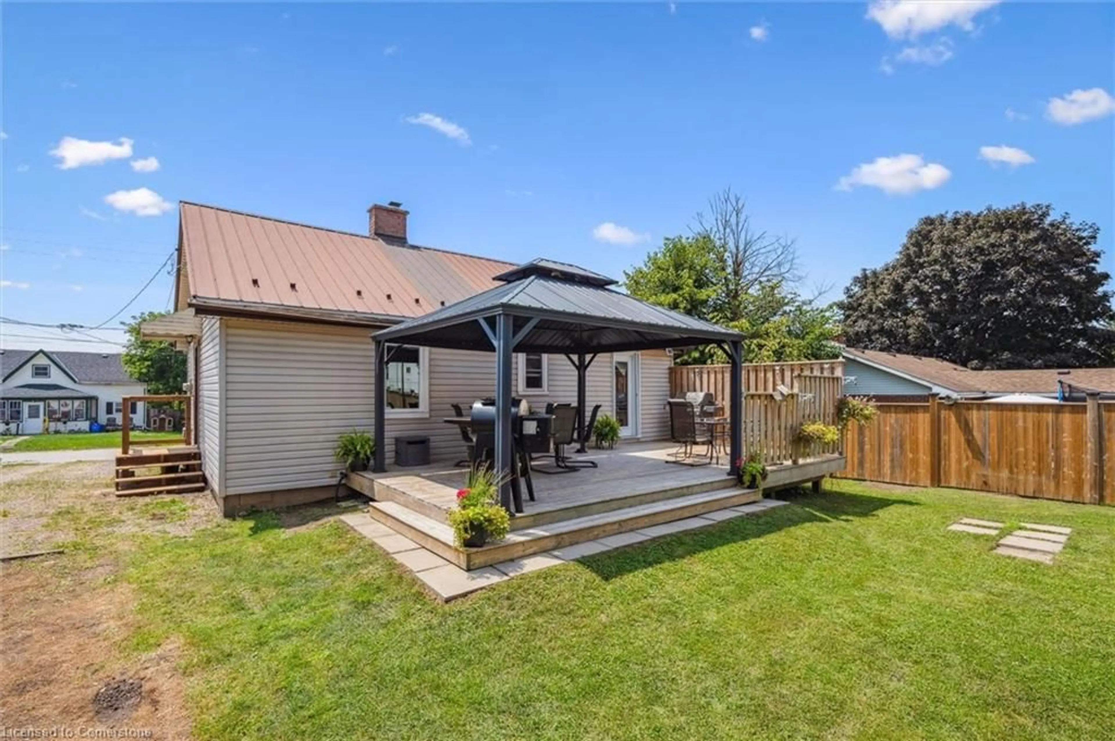 Patio, street for 171 Edward St, Arthur Ontario N0G 1A0