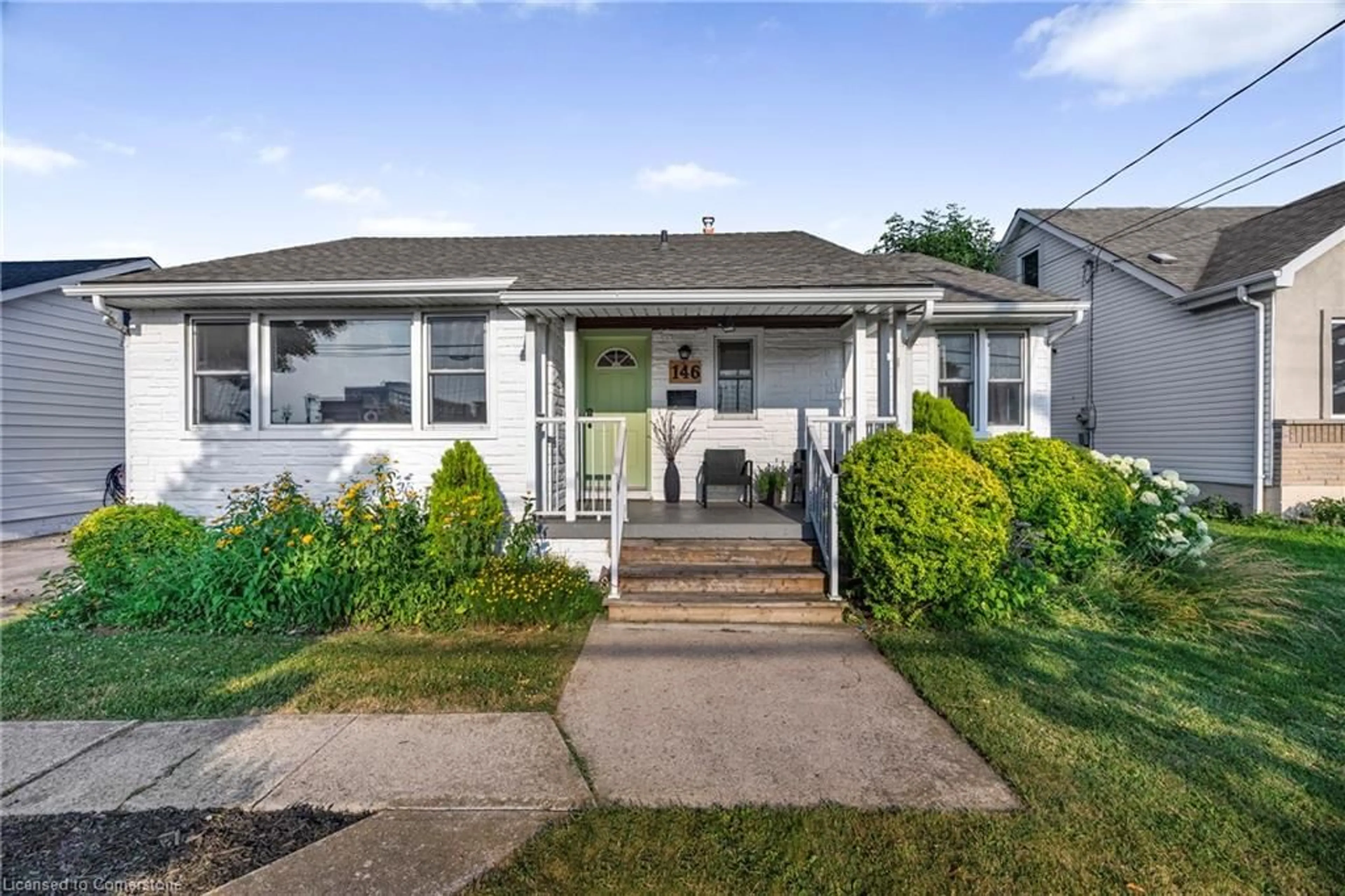Home with vinyl exterior material, street for 146 Gray Rd, Stoney Creek Ontario L8G 3V2