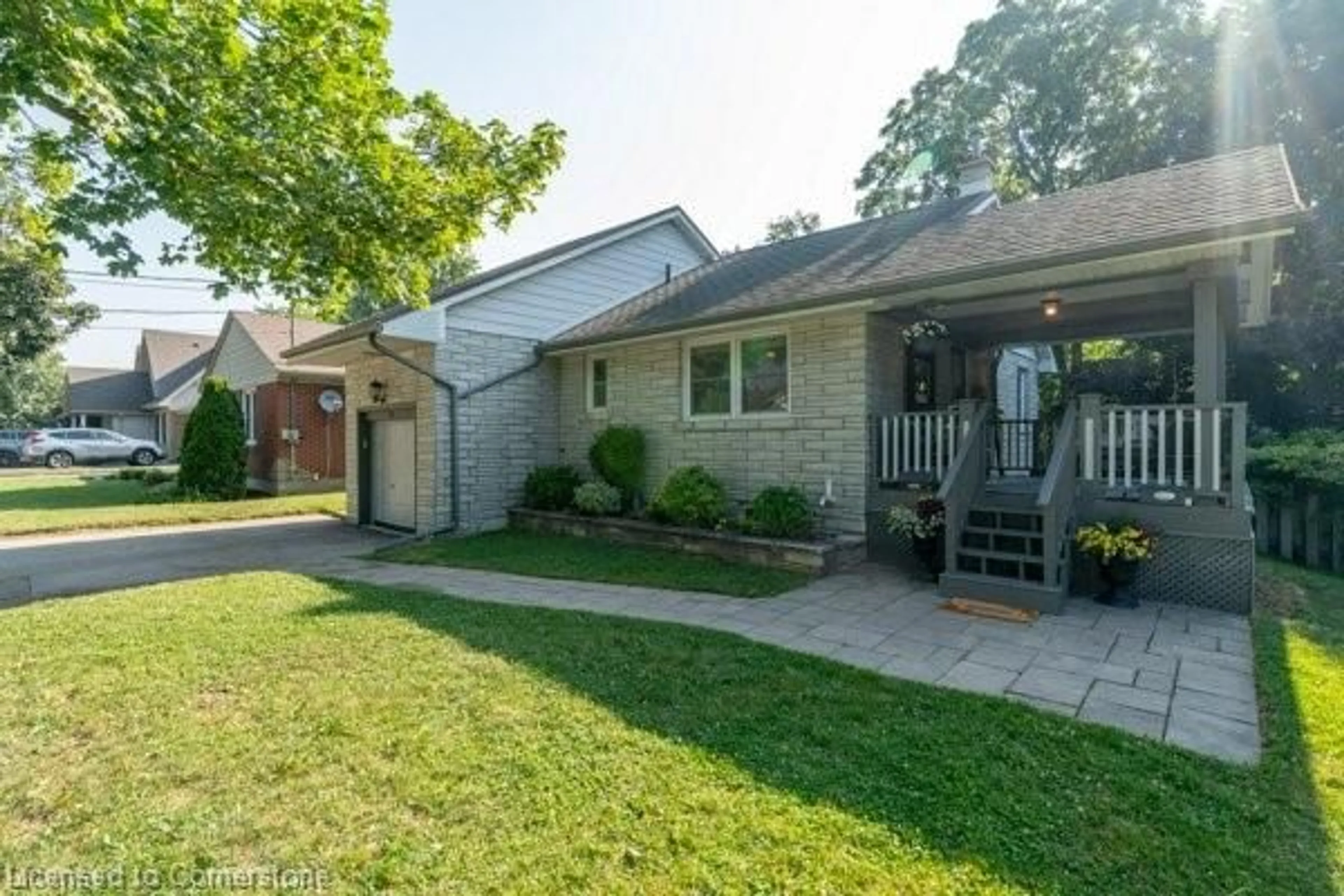 Home with brick exterior material, street for 20 Summit Cres, Guelph Ontario N1H 1S3