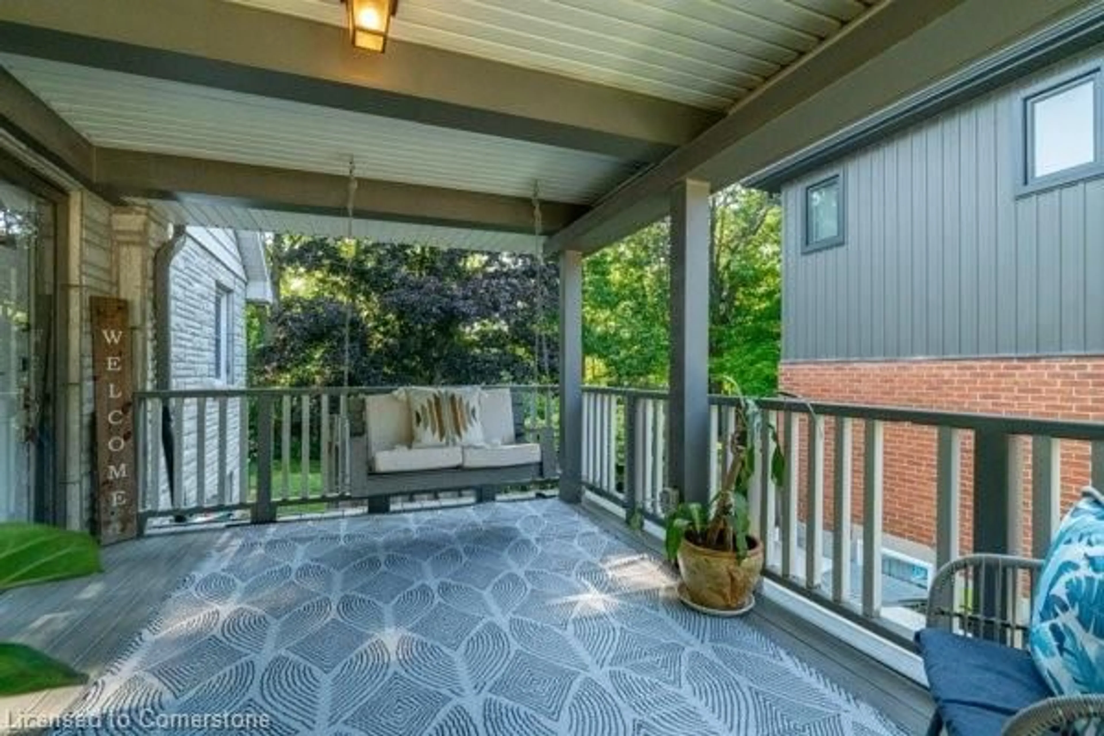Patio, street for 20 Summit Cres, Guelph Ontario N1H 1S3