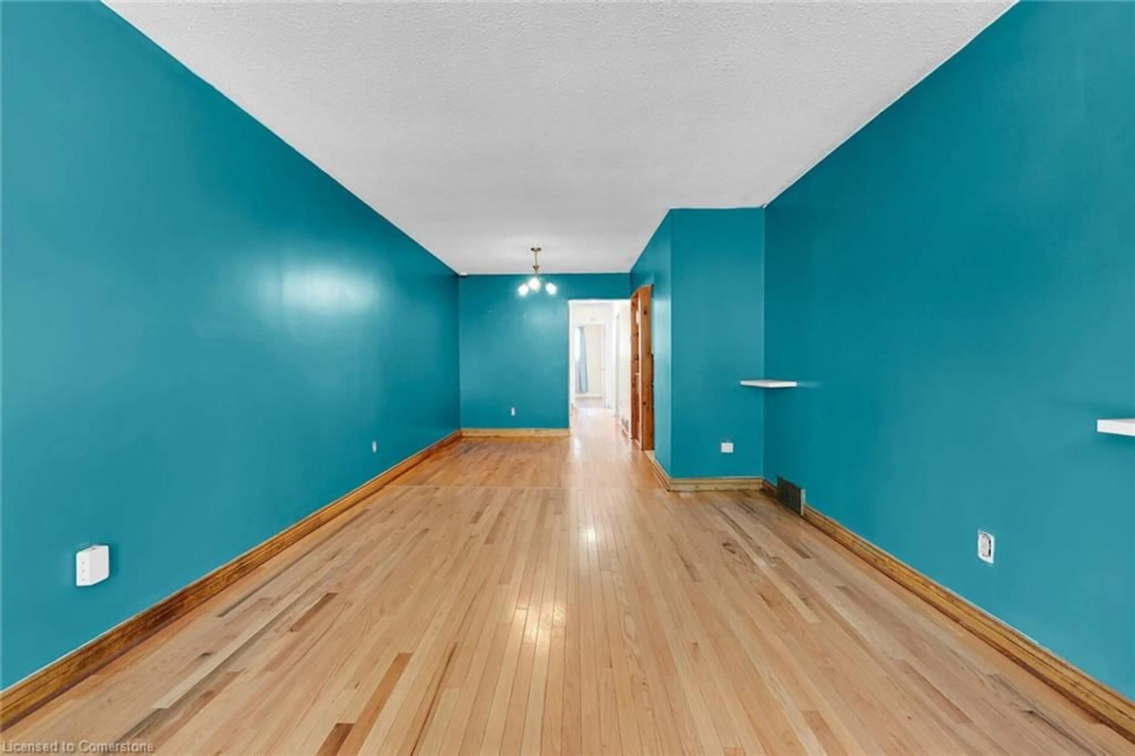 A pic of a room for 35 Woodlawn Ave, Brantford Ontario N3V 1A6