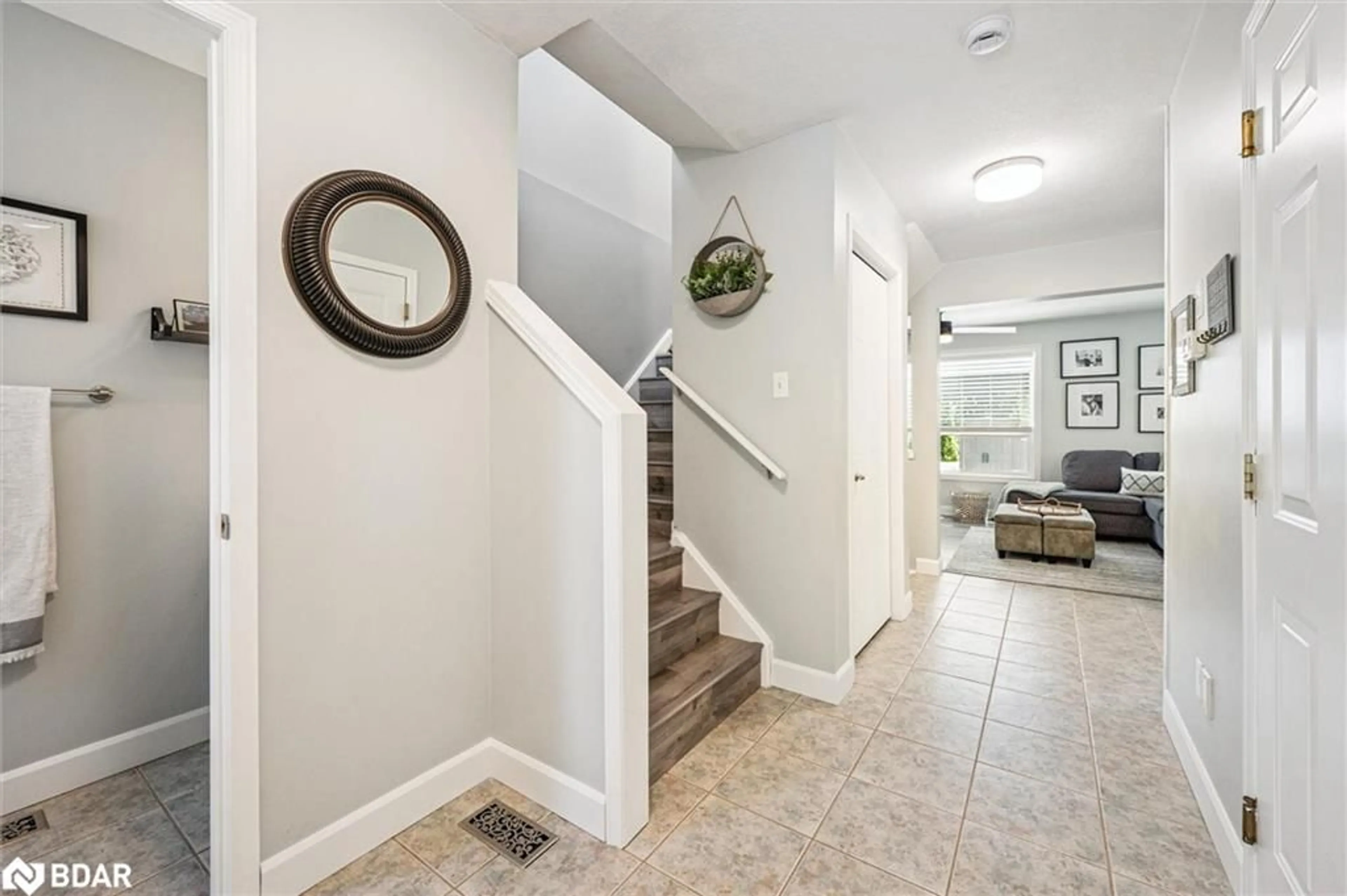 Indoor entryway for 23 Fuller Dr, Guelph Ontario N1E 7J4