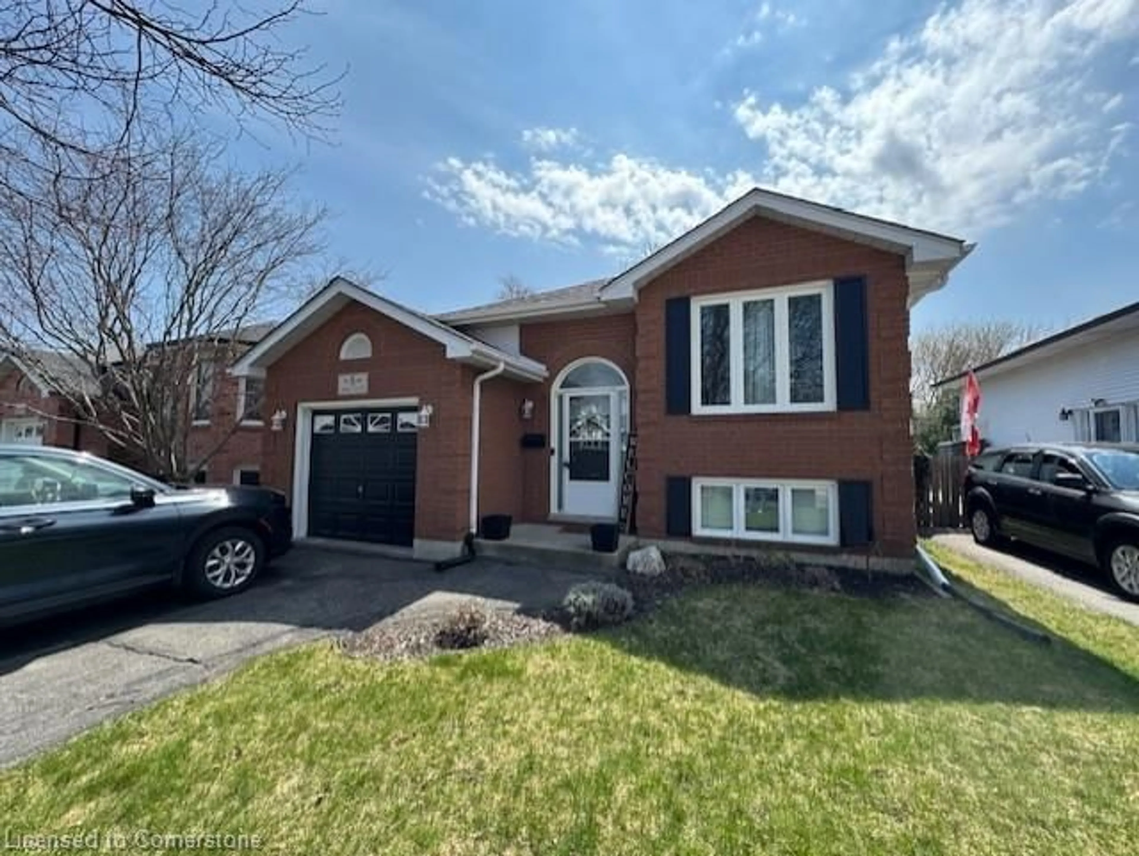 Home with brick exterior material, street for 8 Digby Crt, Brantford Ontario N3P 2A6