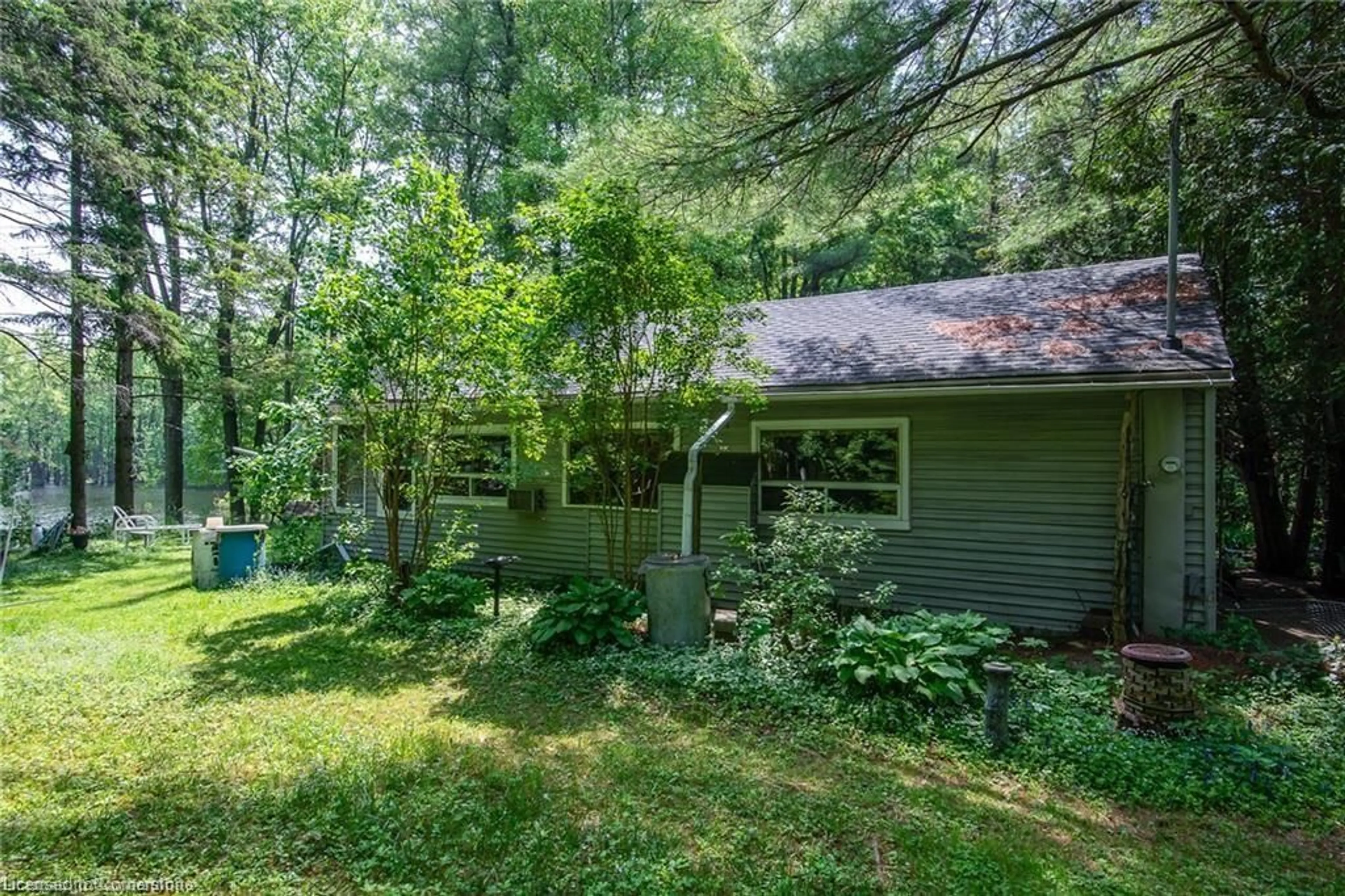 Unknown for 1002 Tenth St, Belwood Ontario N0B 1J0