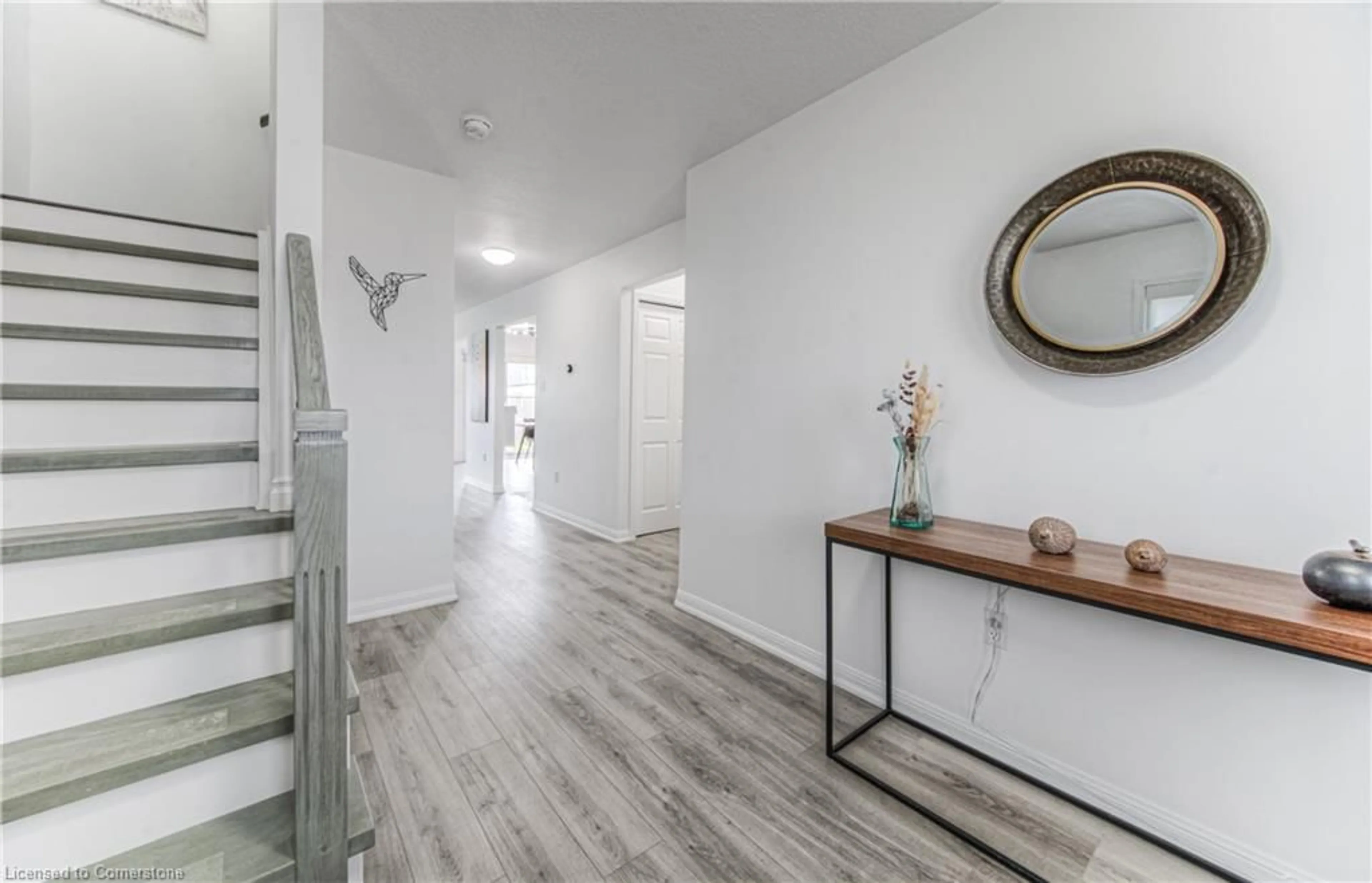 Indoor entryway for 583 Windflower Cres, Kitchener Ontario N2E 4E3