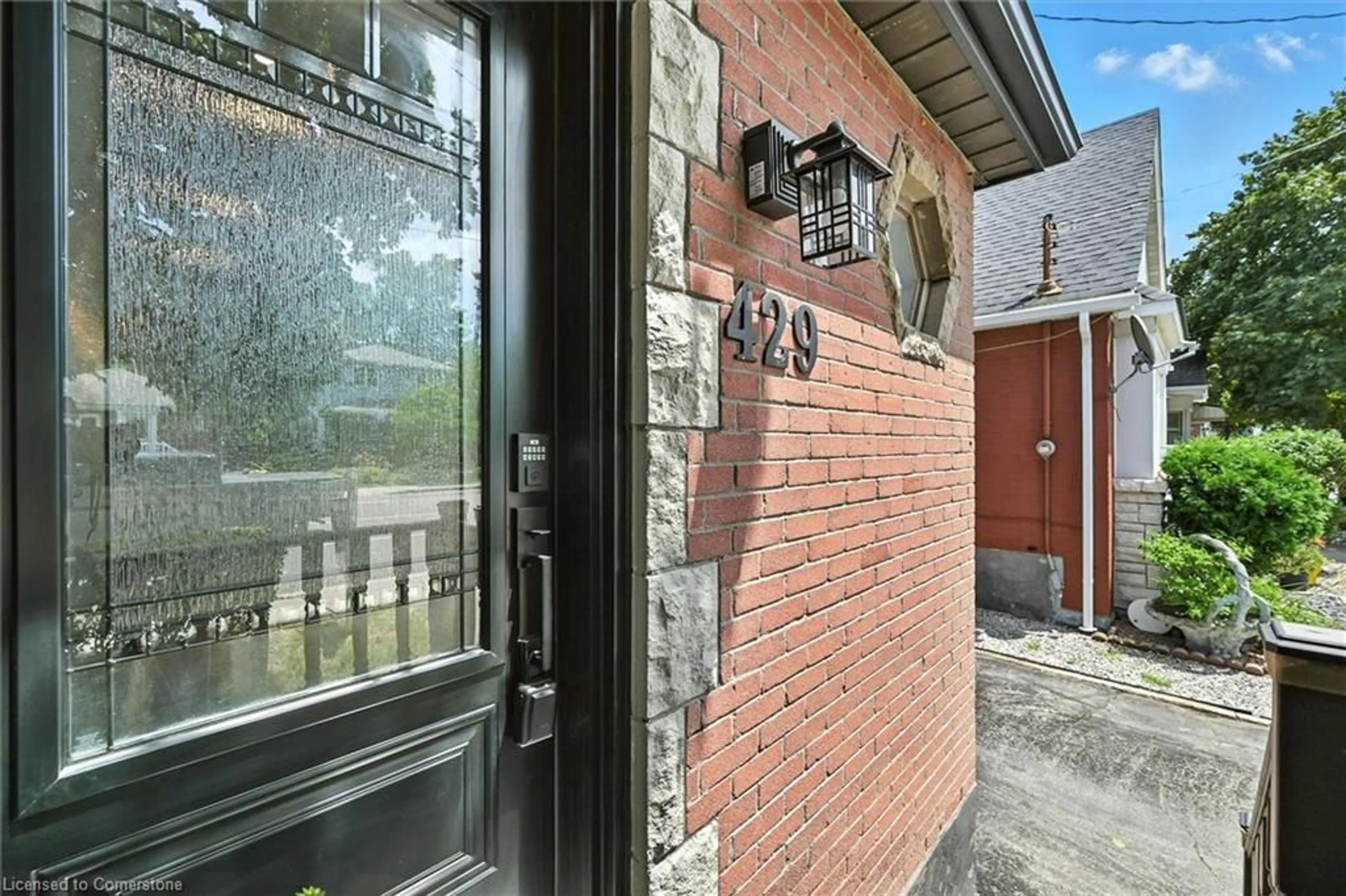 Unknown for 429 Fennell Ave, Hamilton Ontario L9A 1V1
