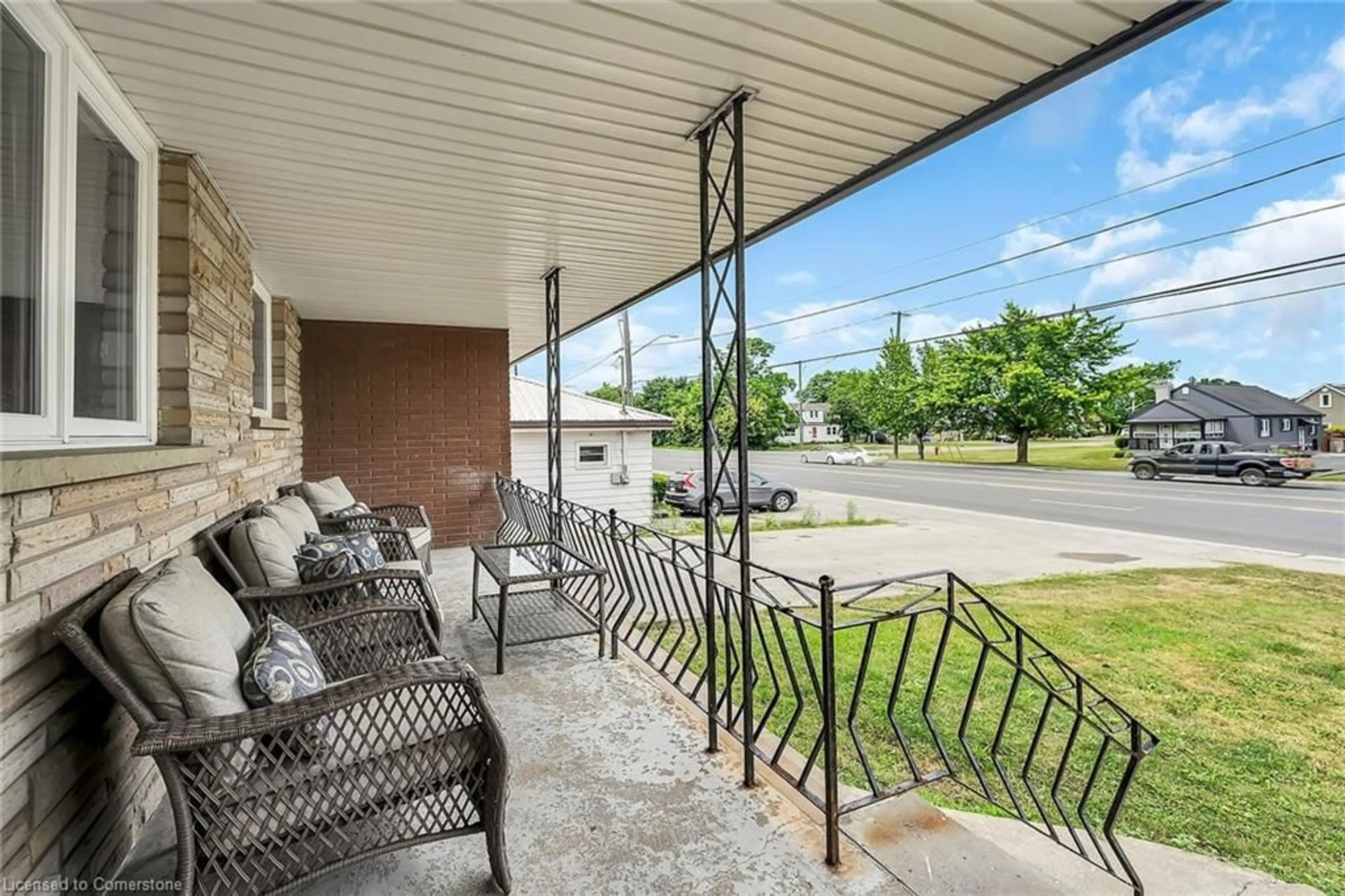 Patio, street for 180 West Side Rd, Port Colborne Ontario L3K 5K7