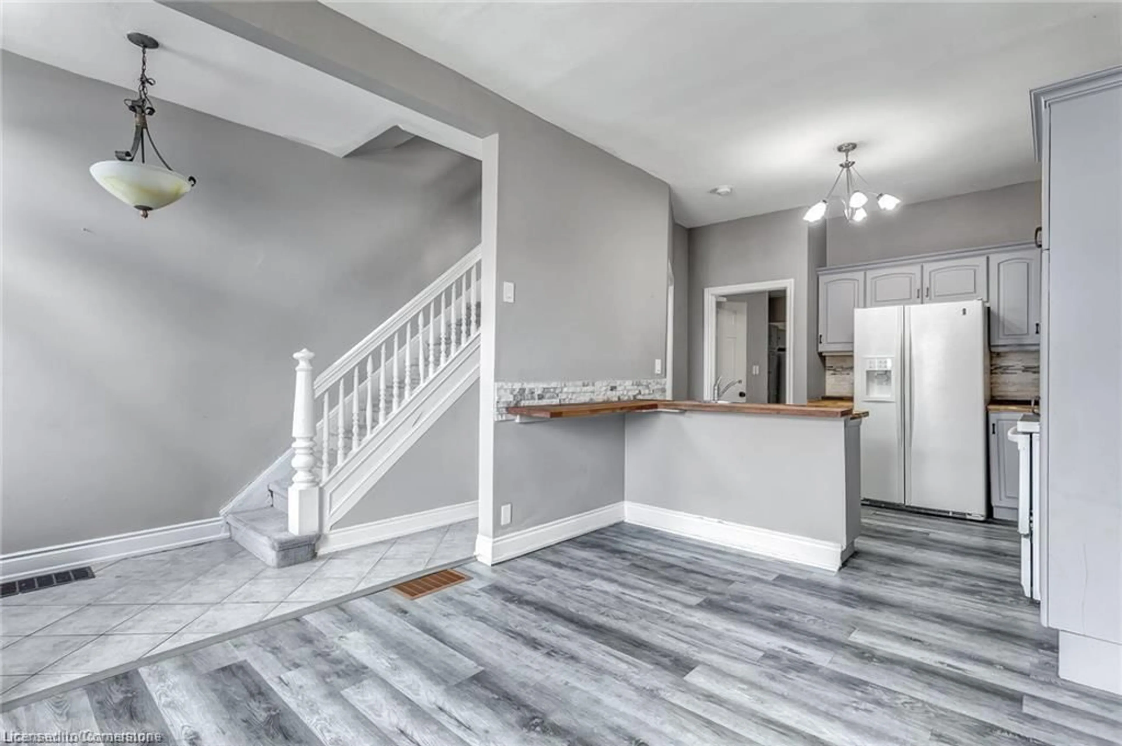 Unknown for 26 Madison Ave, Hamilton Ontario L8L 5Y3