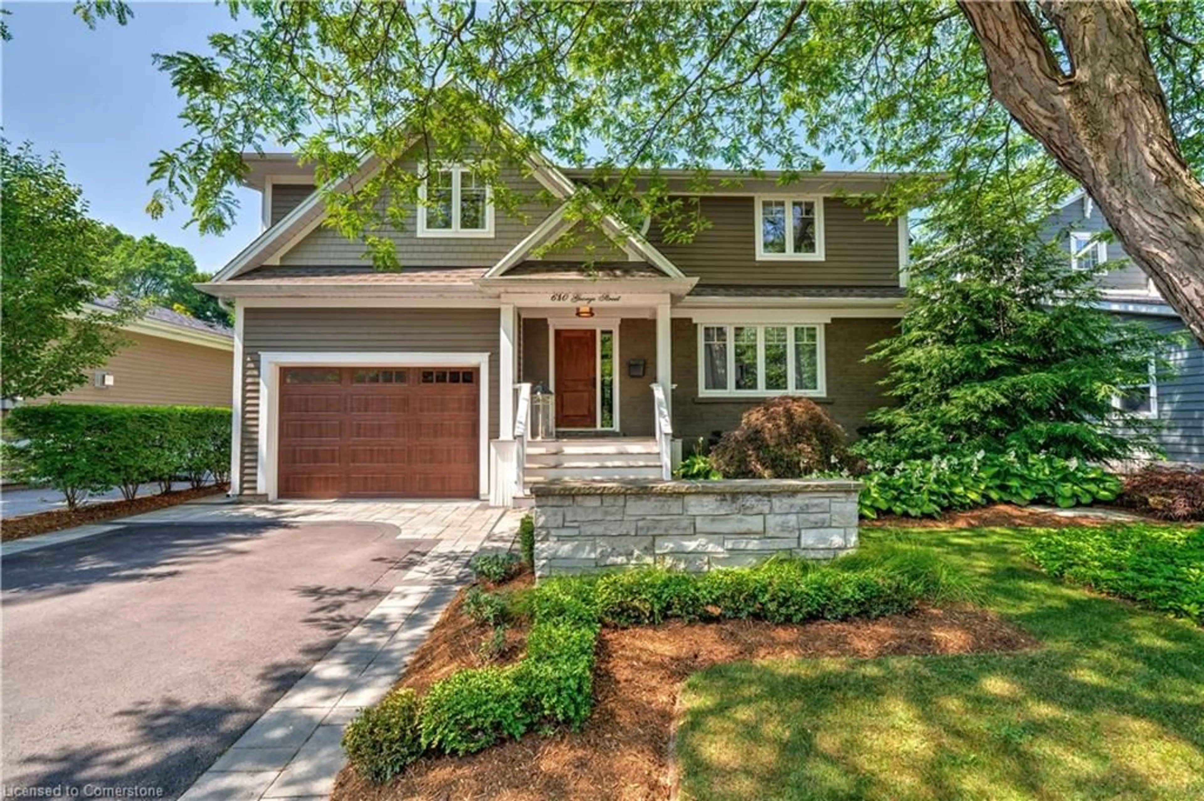 Home with brick exterior material, street for 640 George St, Burlington Ontario L7R 2V7