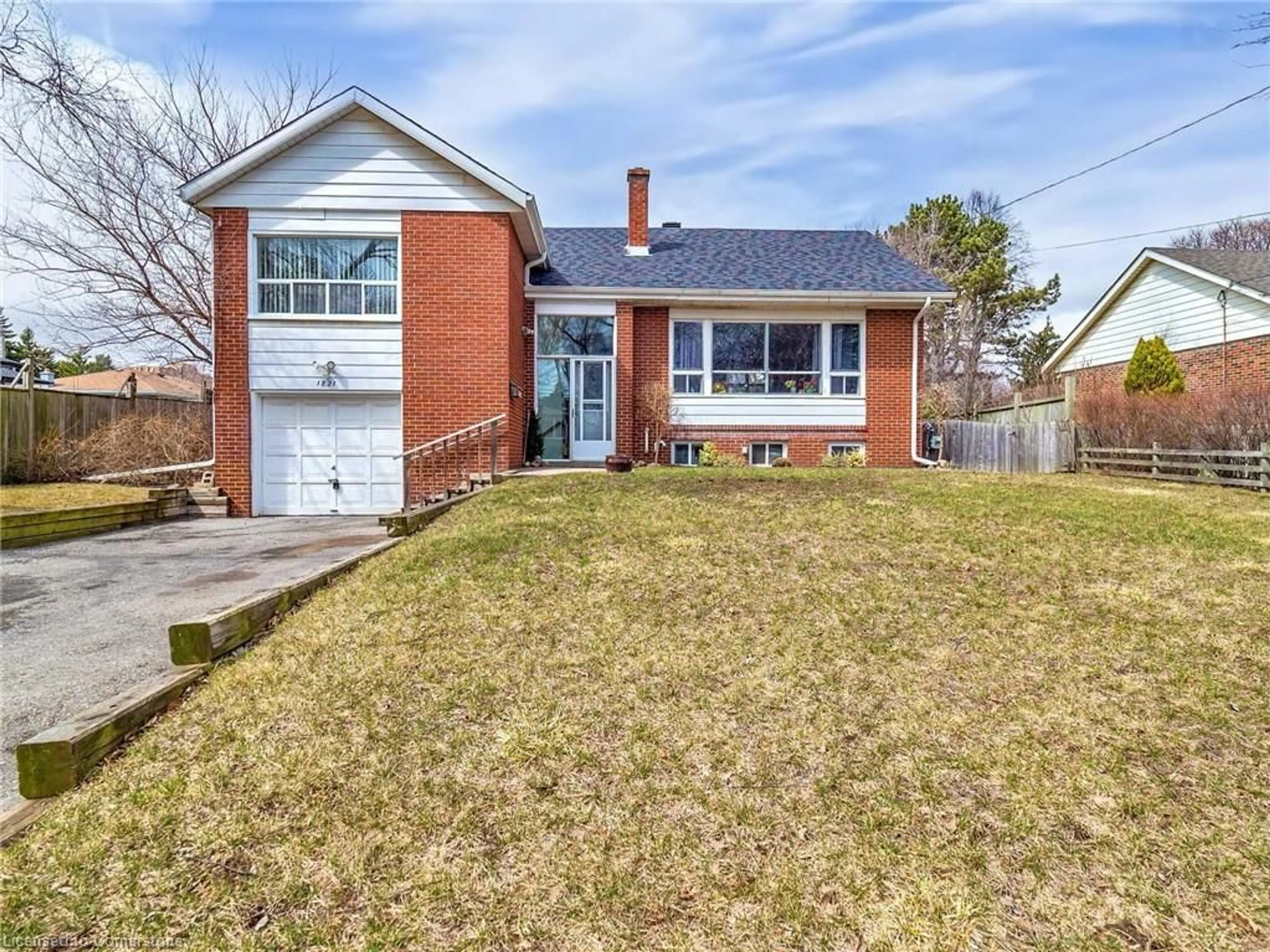Home with brick exterior material, street for 1821 Christopher Rd, Mississauga Ontario L5J 2K7