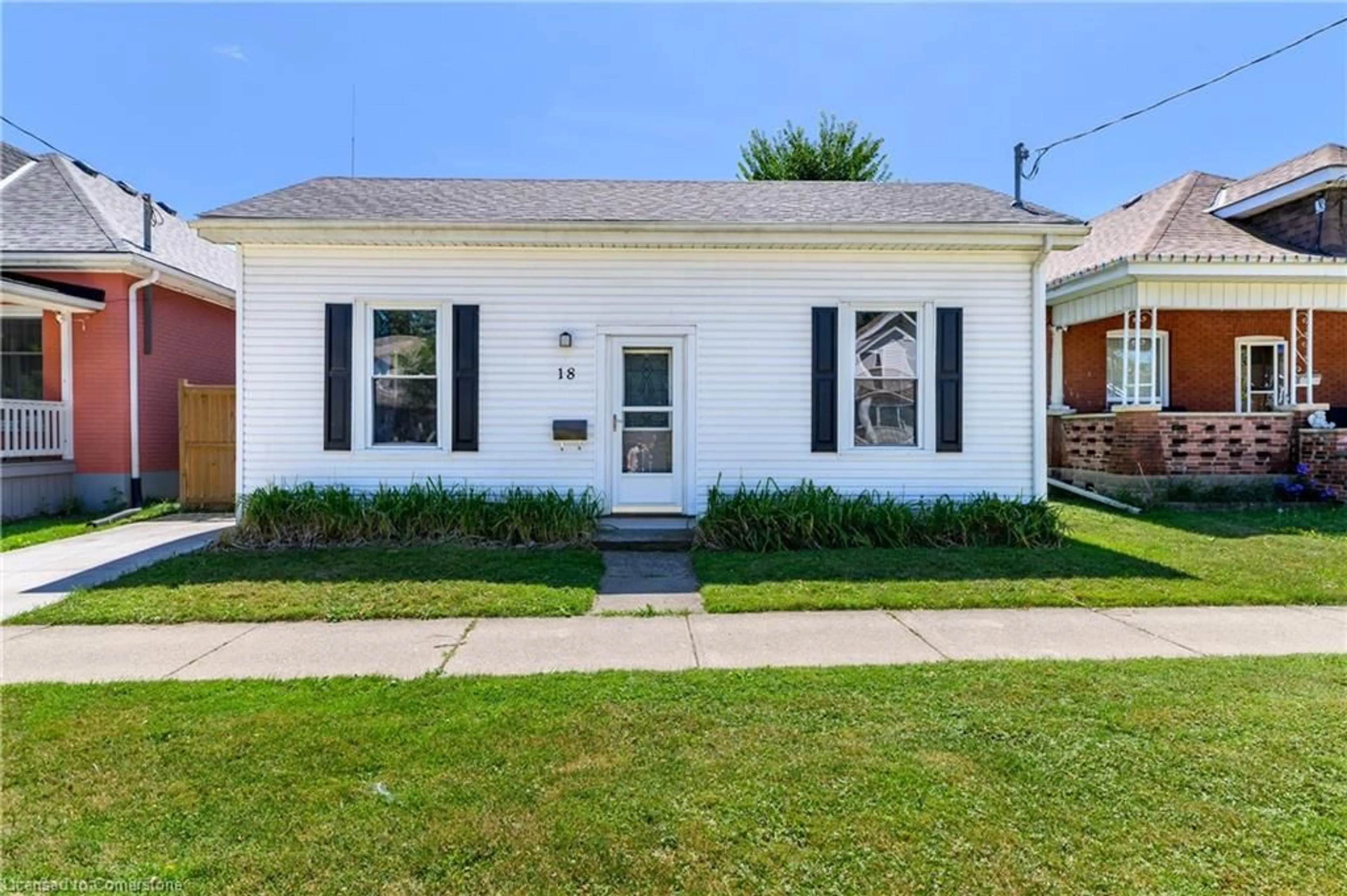 Unknown for 18 Winniett St, Brantford Ontario N3T 1M4