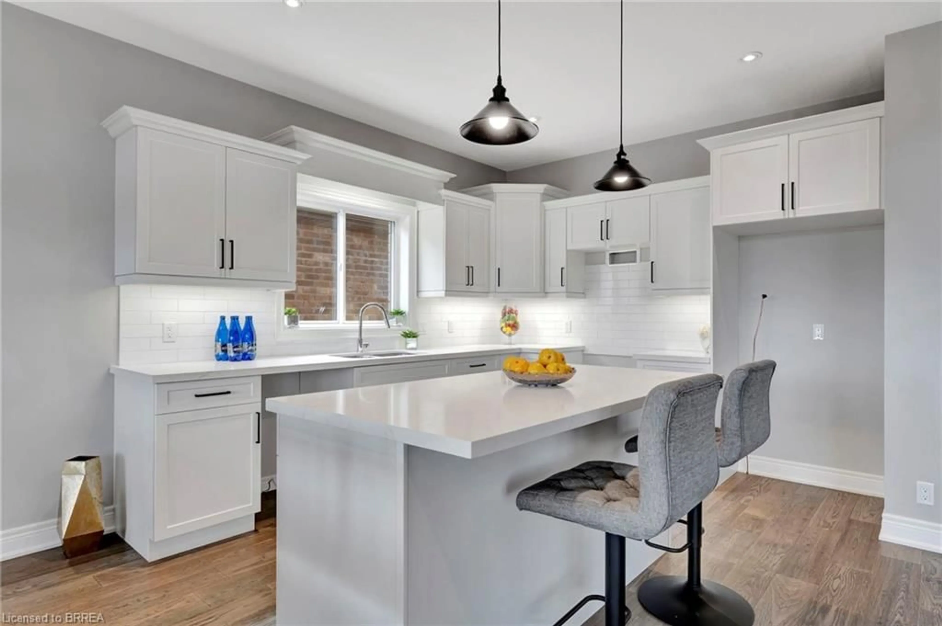 Contemporary kitchen, unknown for 139 Craddock Blvd, Jarvis Ontario N0A 1J0