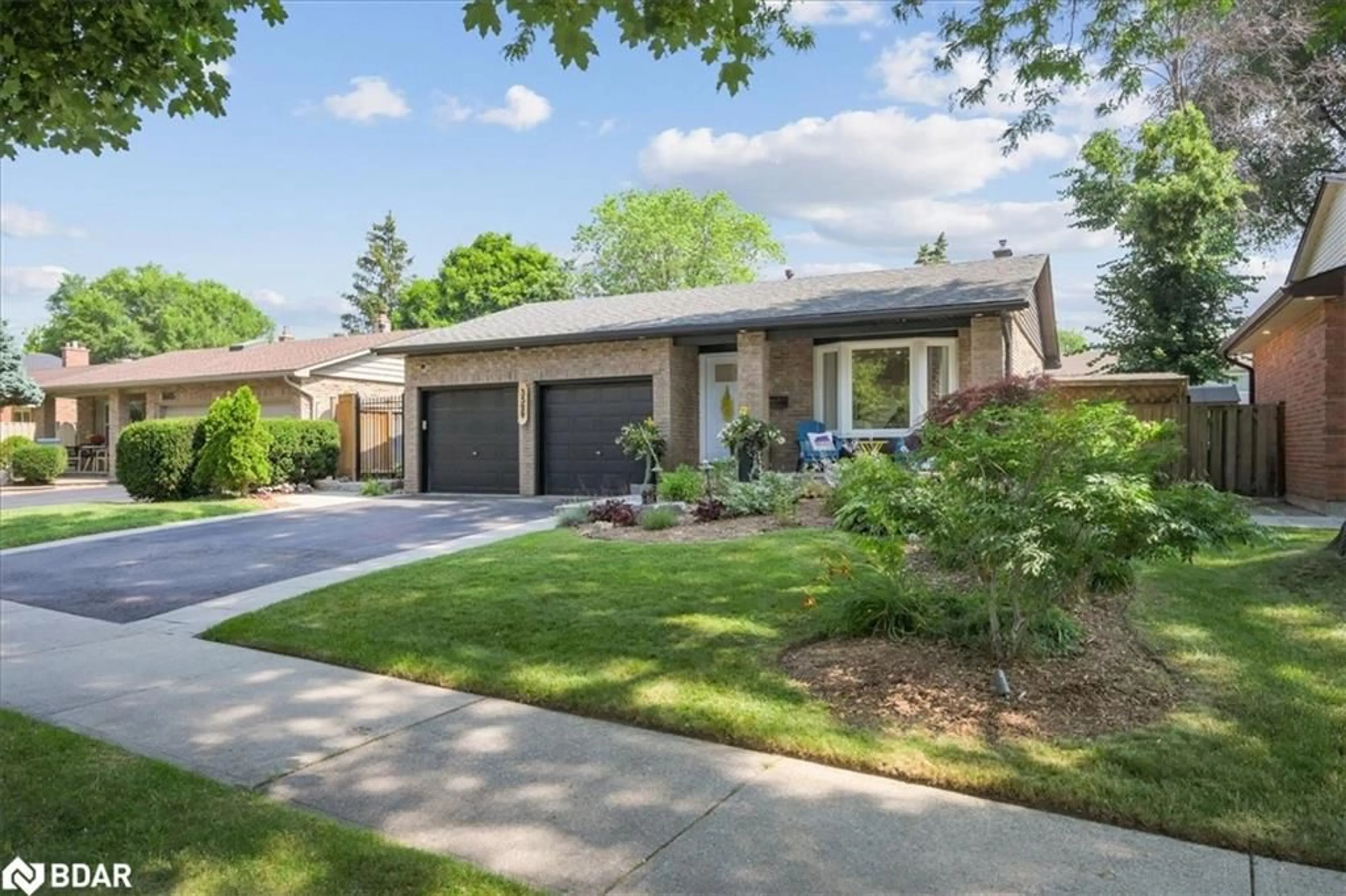 Home with brick exterior material, street for 3599 Pitch Pine Cres, Mississauga Ontario L5L 1P9
