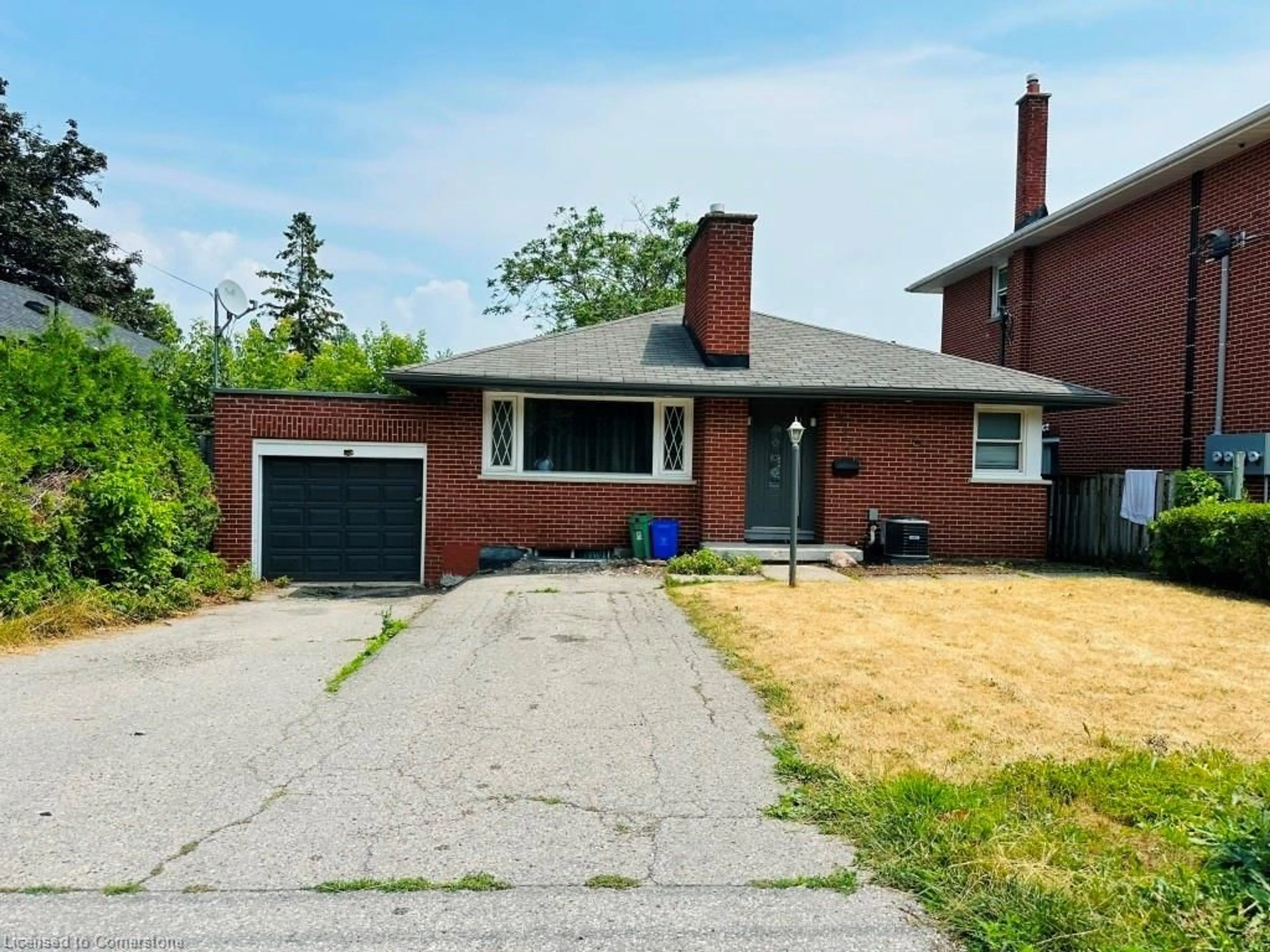 Home with brick exterior material, street for 387 Mary St, Oshawa Ontario L1G 5C9