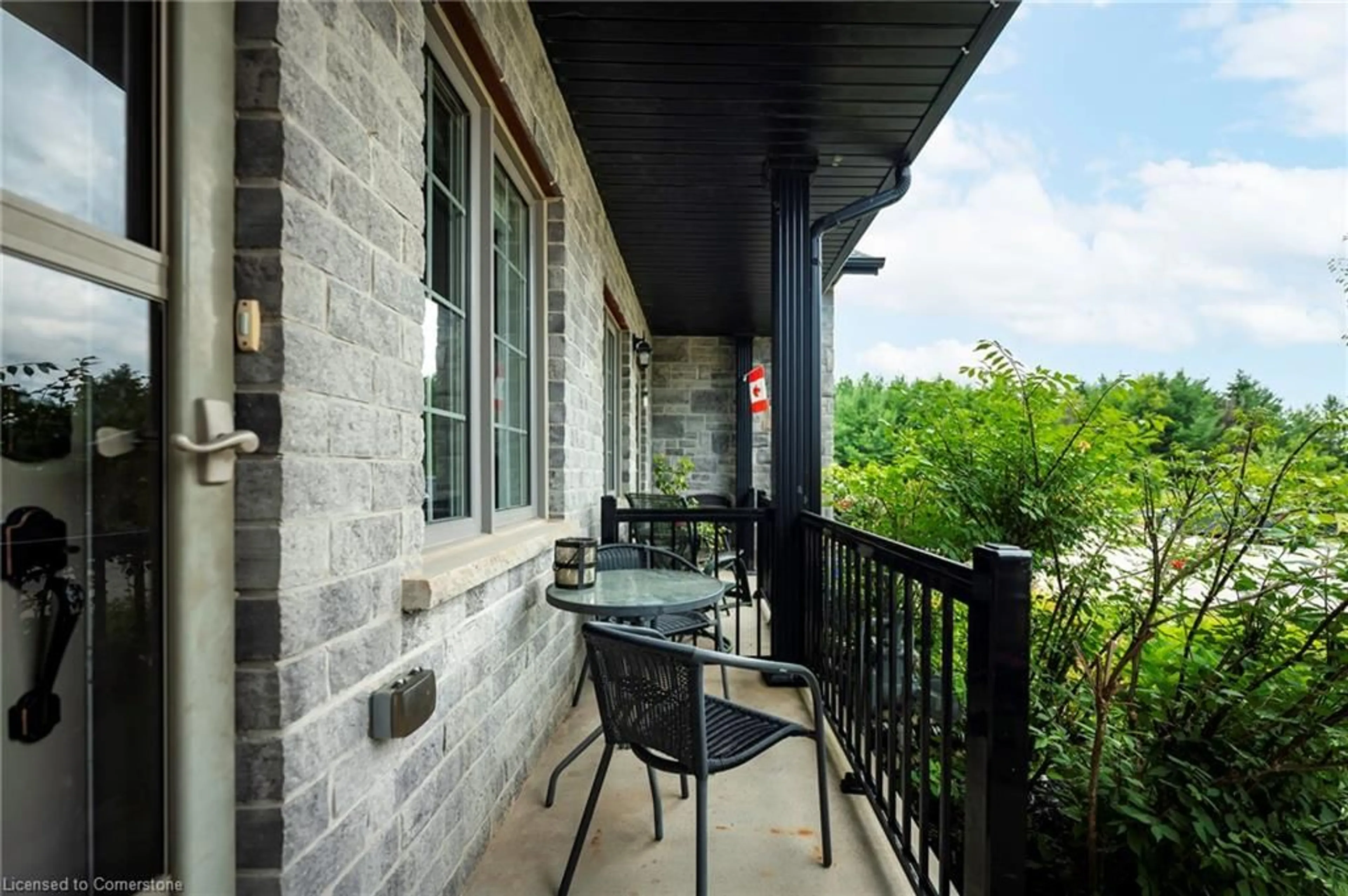 Patio, street for 111 Samuel Dr, Arthur Ontario N0G 1A0