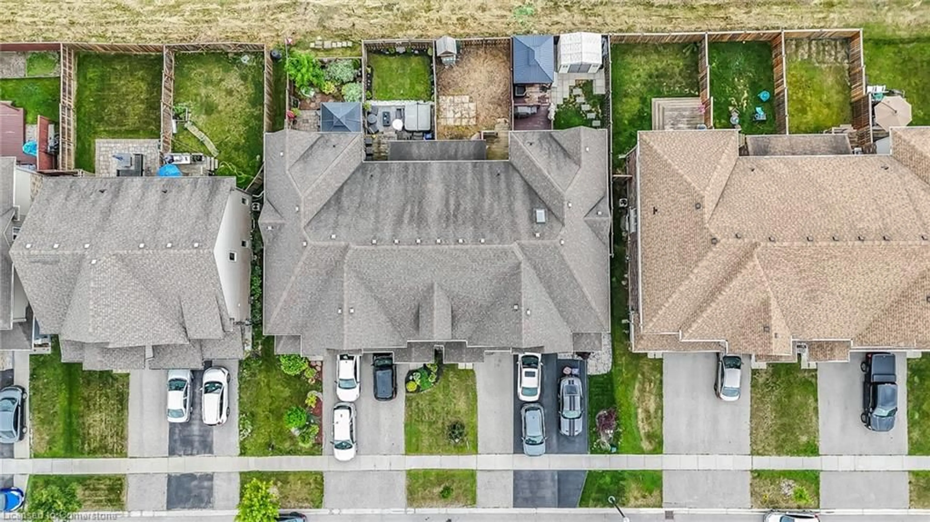 A pic from outside/outdoor area/front of a property/back of a property/a pic from drone, street for 1441 Dunkirk Ave, Woodstock Ontario N4T 0J9