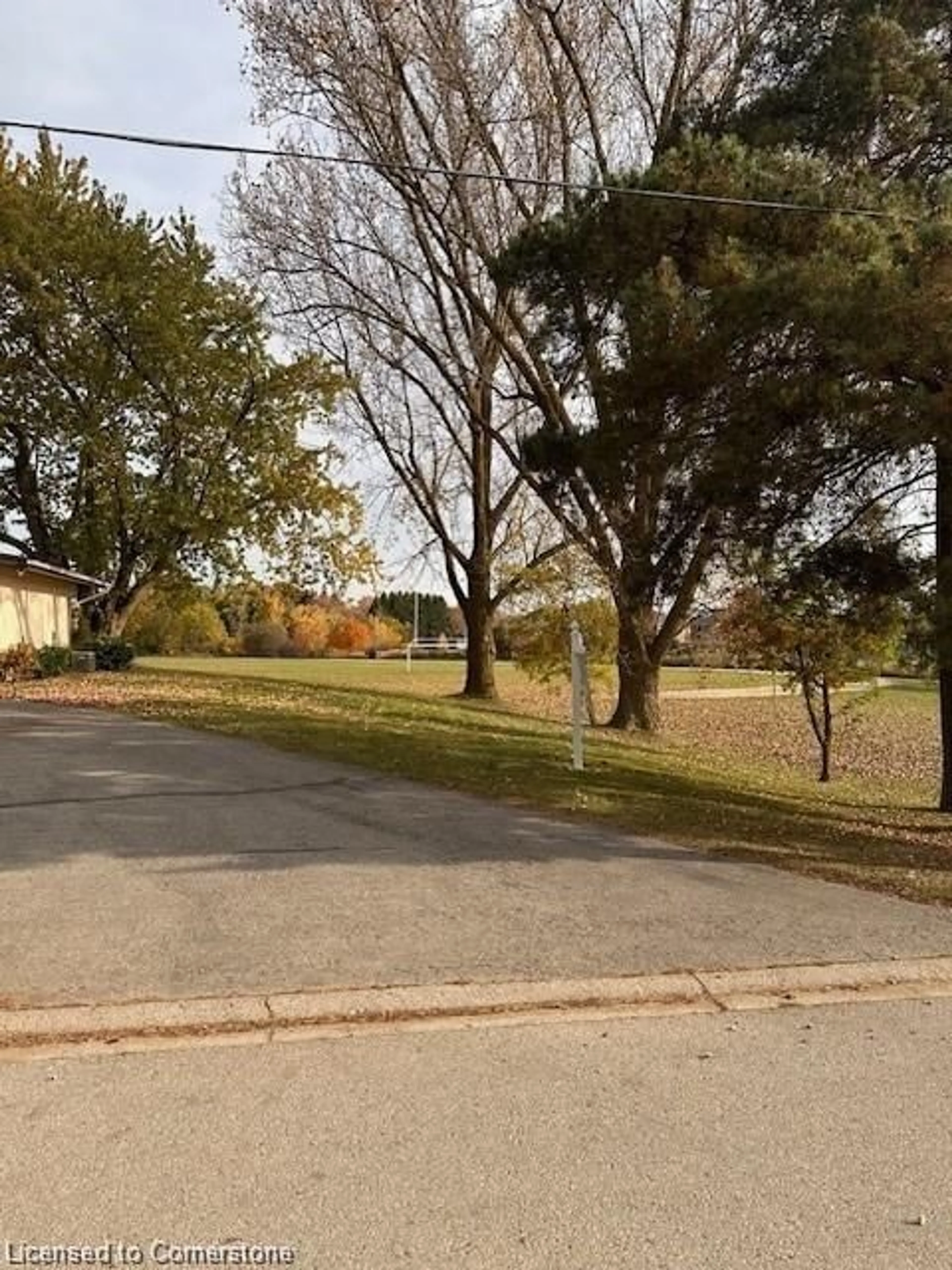 A pic from outside/outdoor area/front of a property/back of a property/a pic from drone, street for 595 Raglan St, Palmerston Ontario N0G 2P0