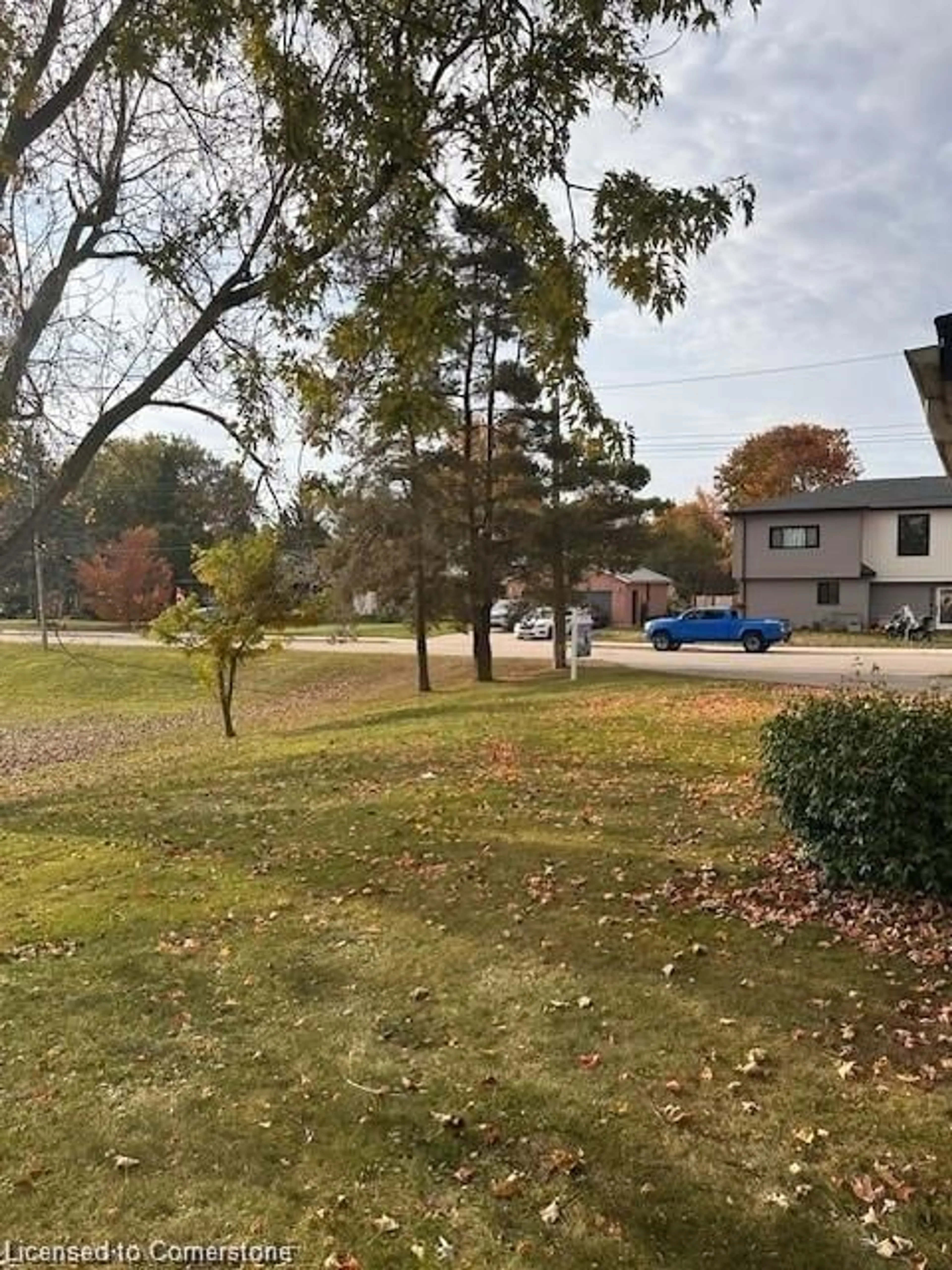 A pic from outside/outdoor area/front of a property/back of a property/a pic from drone, unknown for 595 Raglan St, Palmerston Ontario N0G 2P0