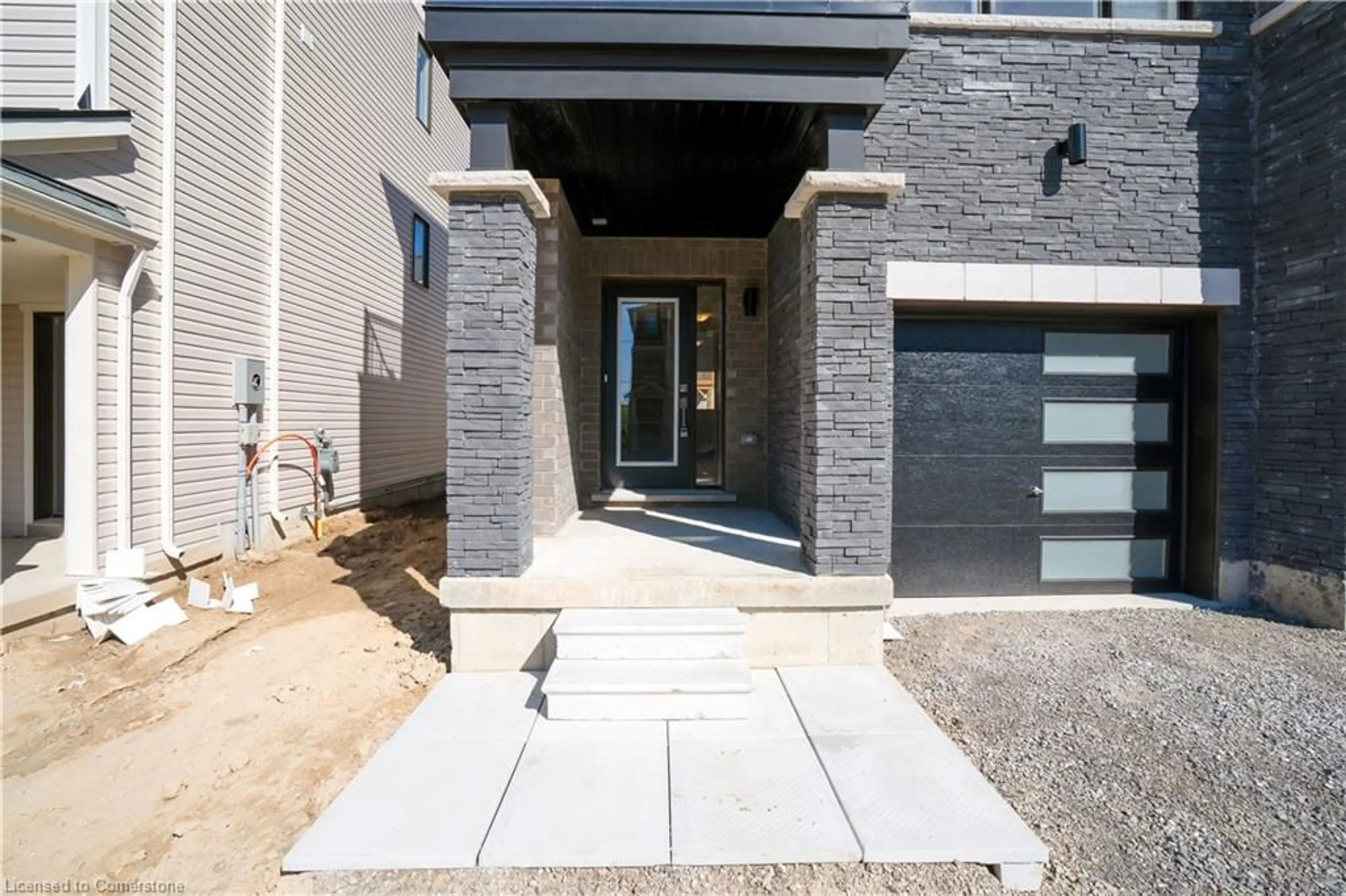 Unknown for 12 Hine Rd, Brantford Ontario N3T 0W4