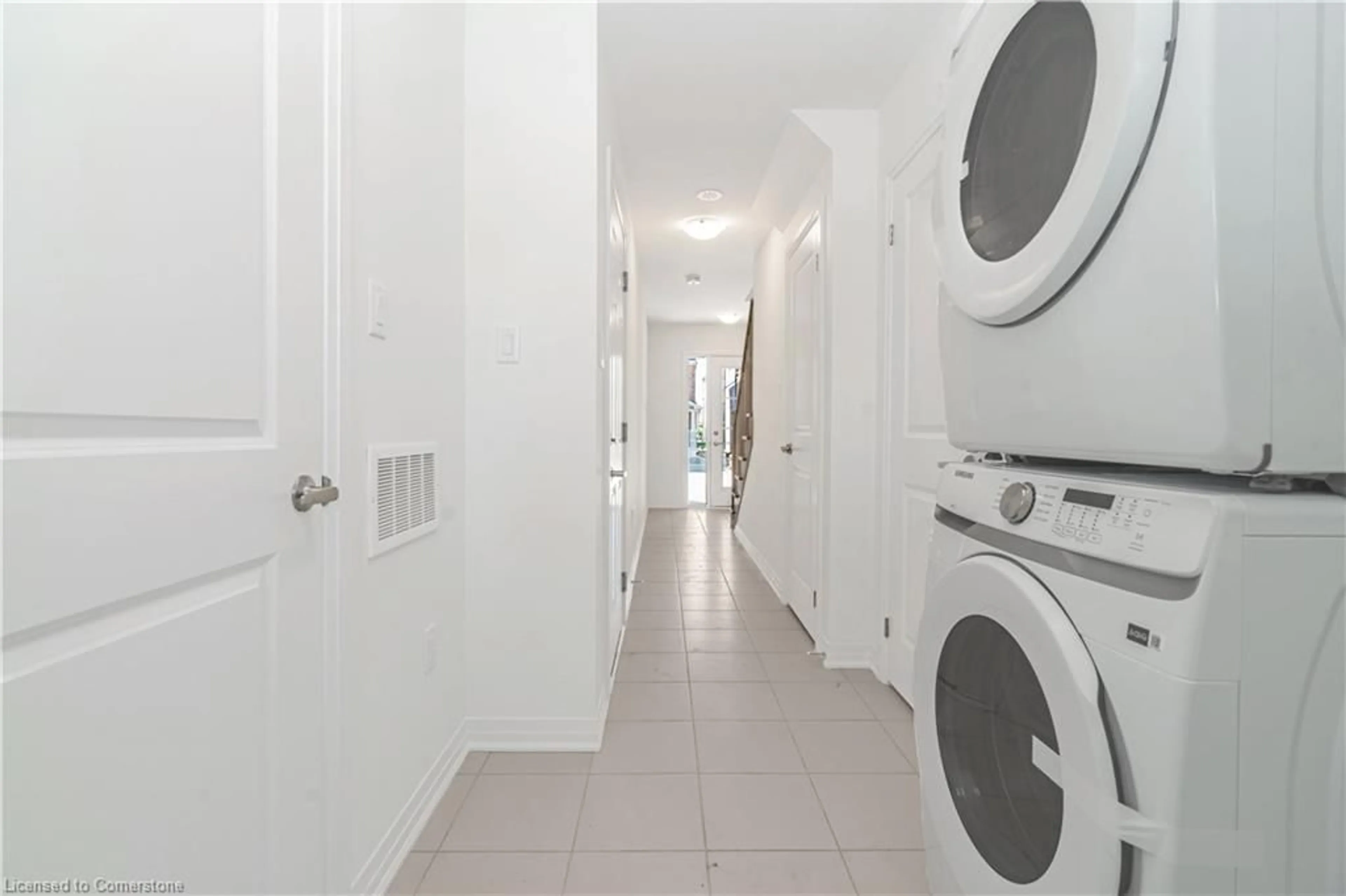 Laundry room for 12 Hine Rd, Brantford Ontario N3T 0W4