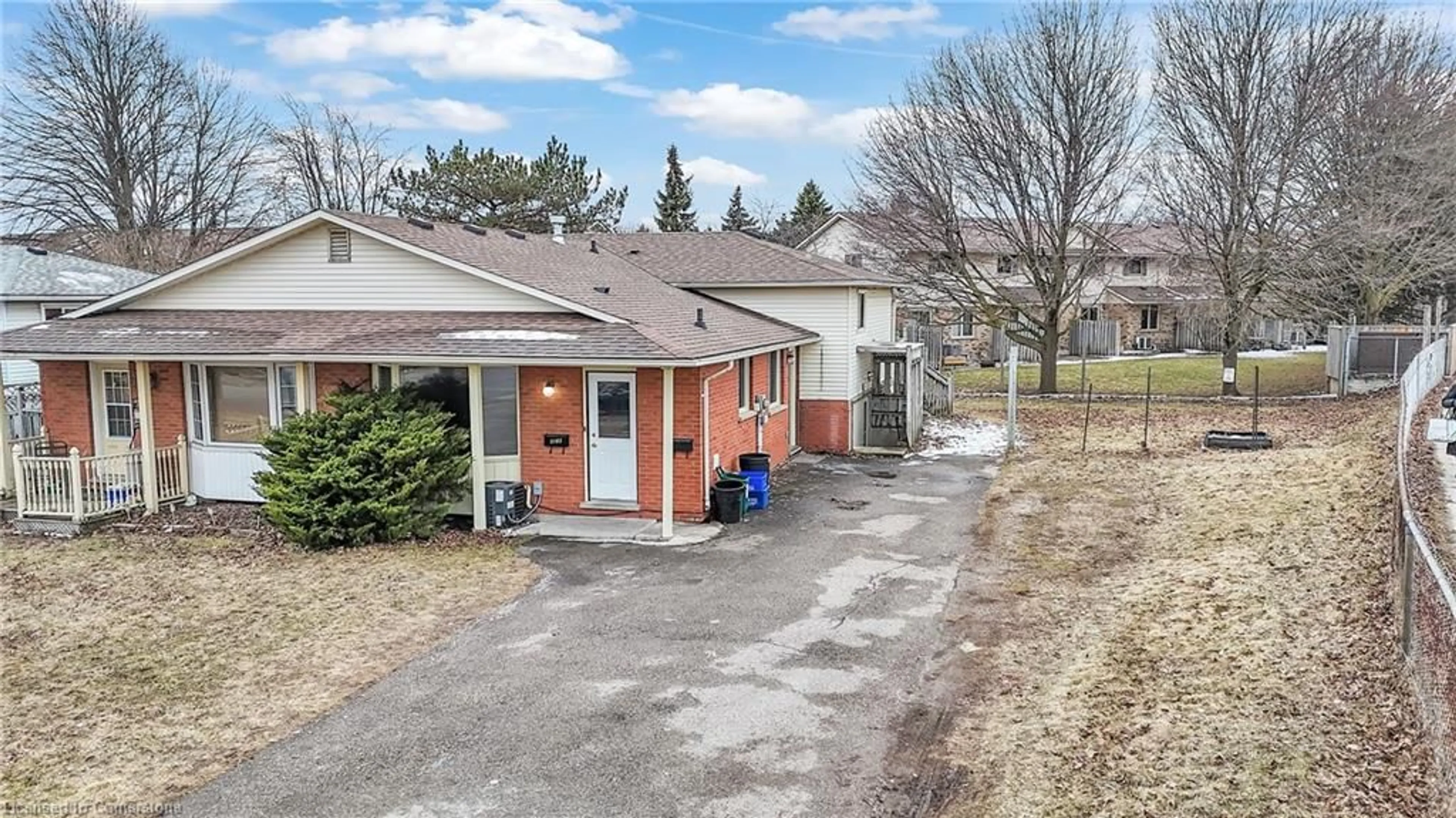 Unknown for 501 Kingscourt Dr #B, Waterloo Ontario N2K 2X9