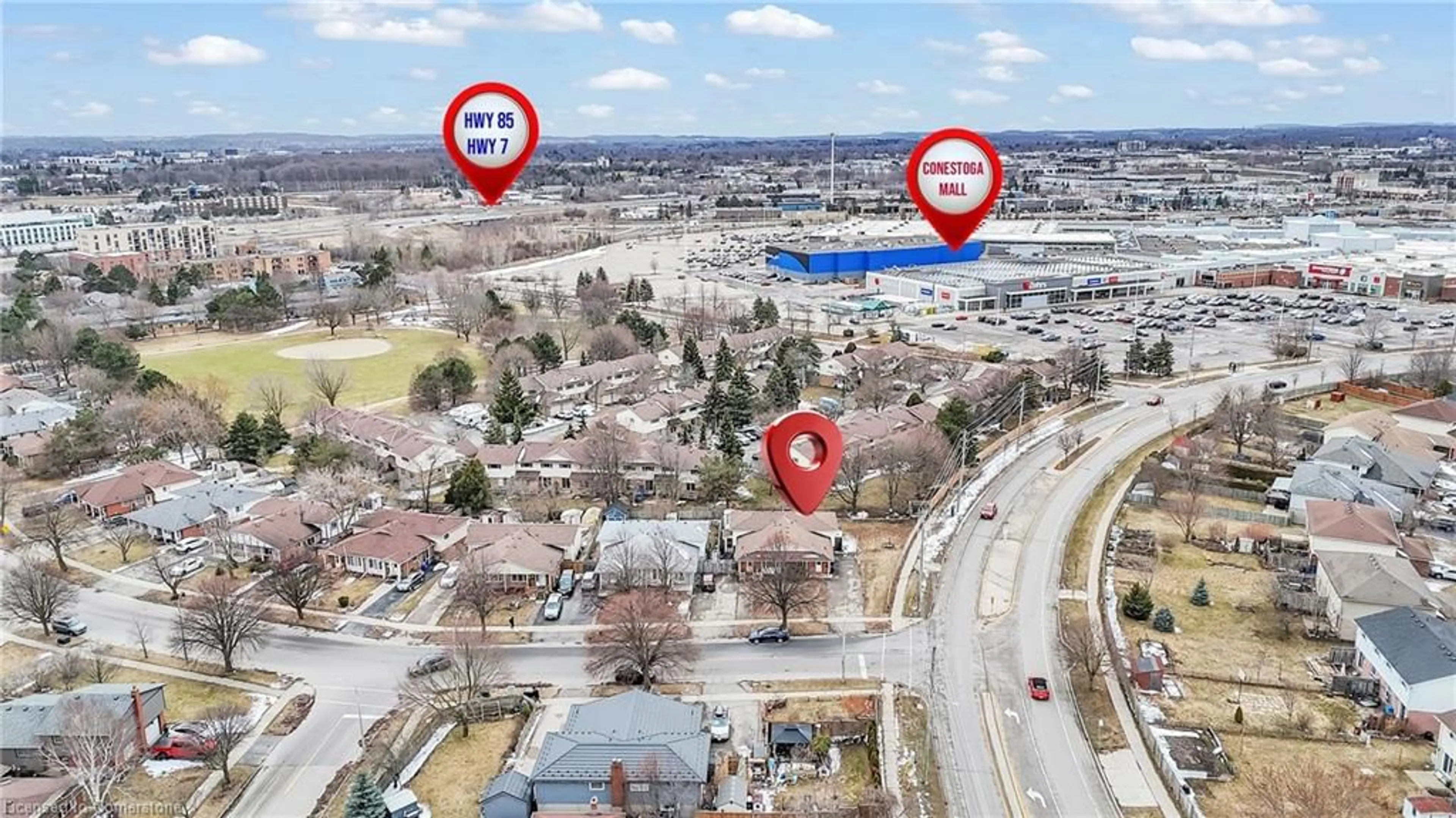 A pic from outside/outdoor area/front of a property/back of a property/a pic from drone, street for 501 Kingscourt Dr #B, Waterloo Ontario N2K 2X9